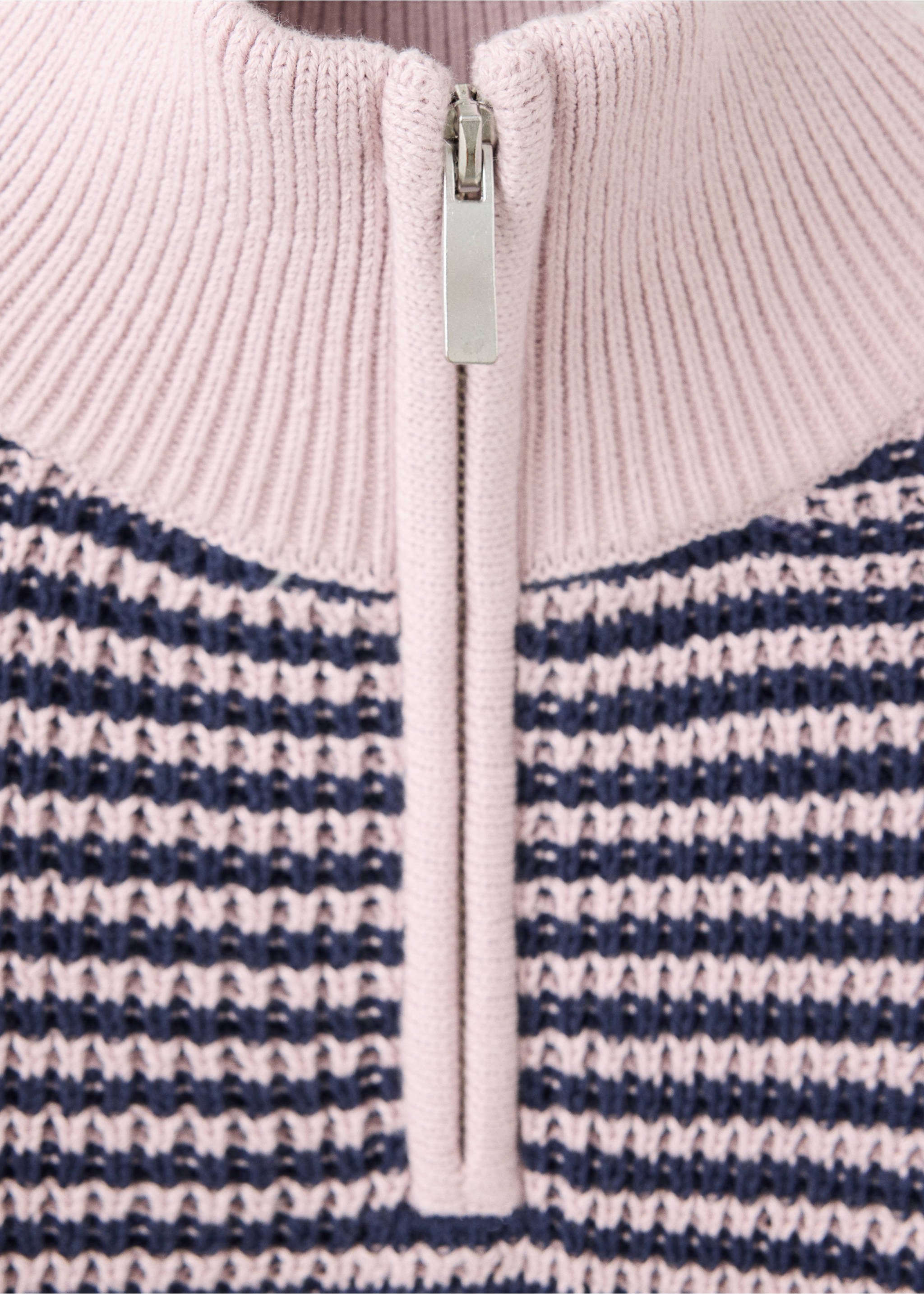 Pull-over zippé rayures - Détail de l'article 8, Violet clair/pastel. Ref: 37034420-00.