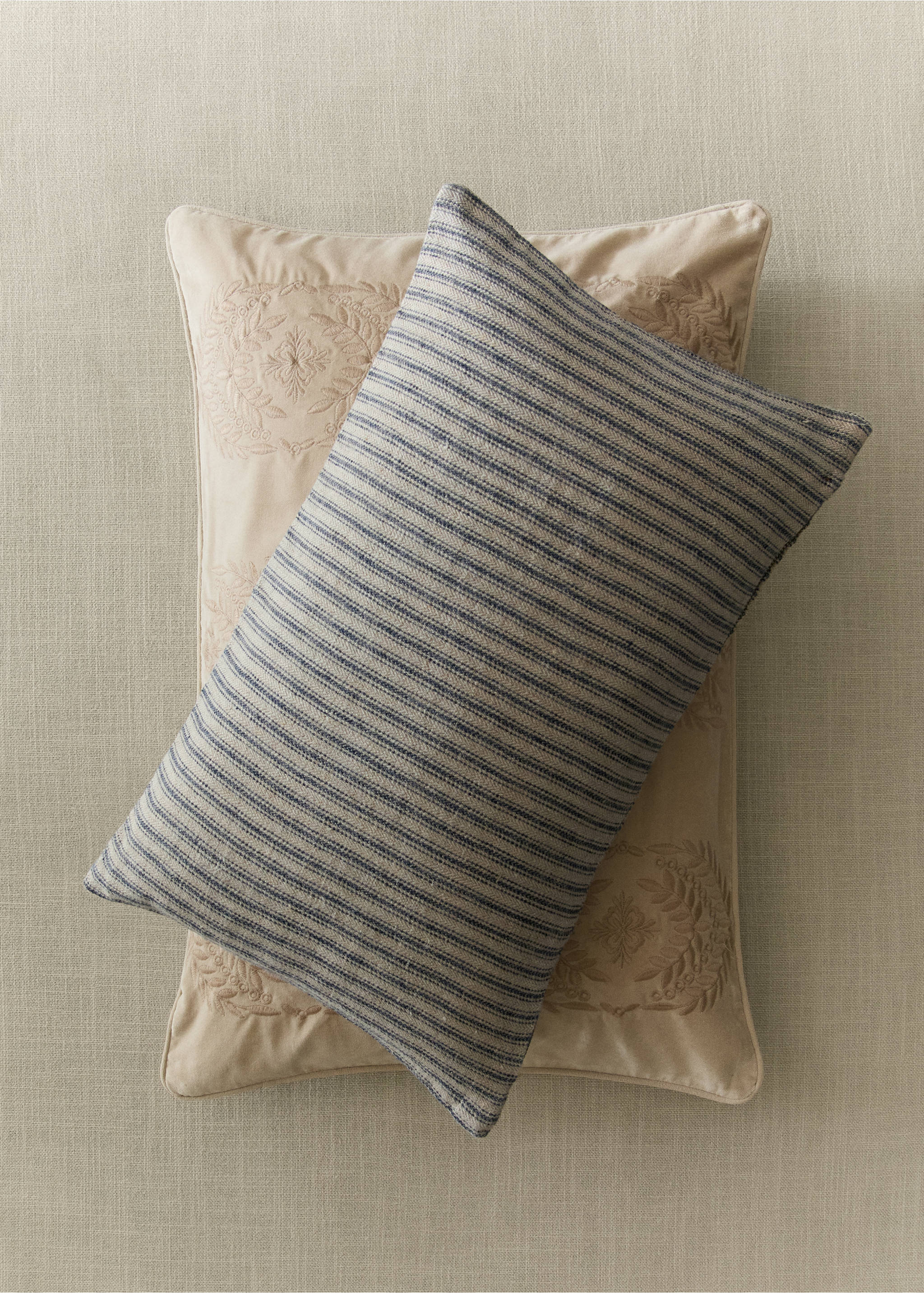 Linen striped cushion cover 30x50 cm - General plane, Blue. Ref: 37034438-00.