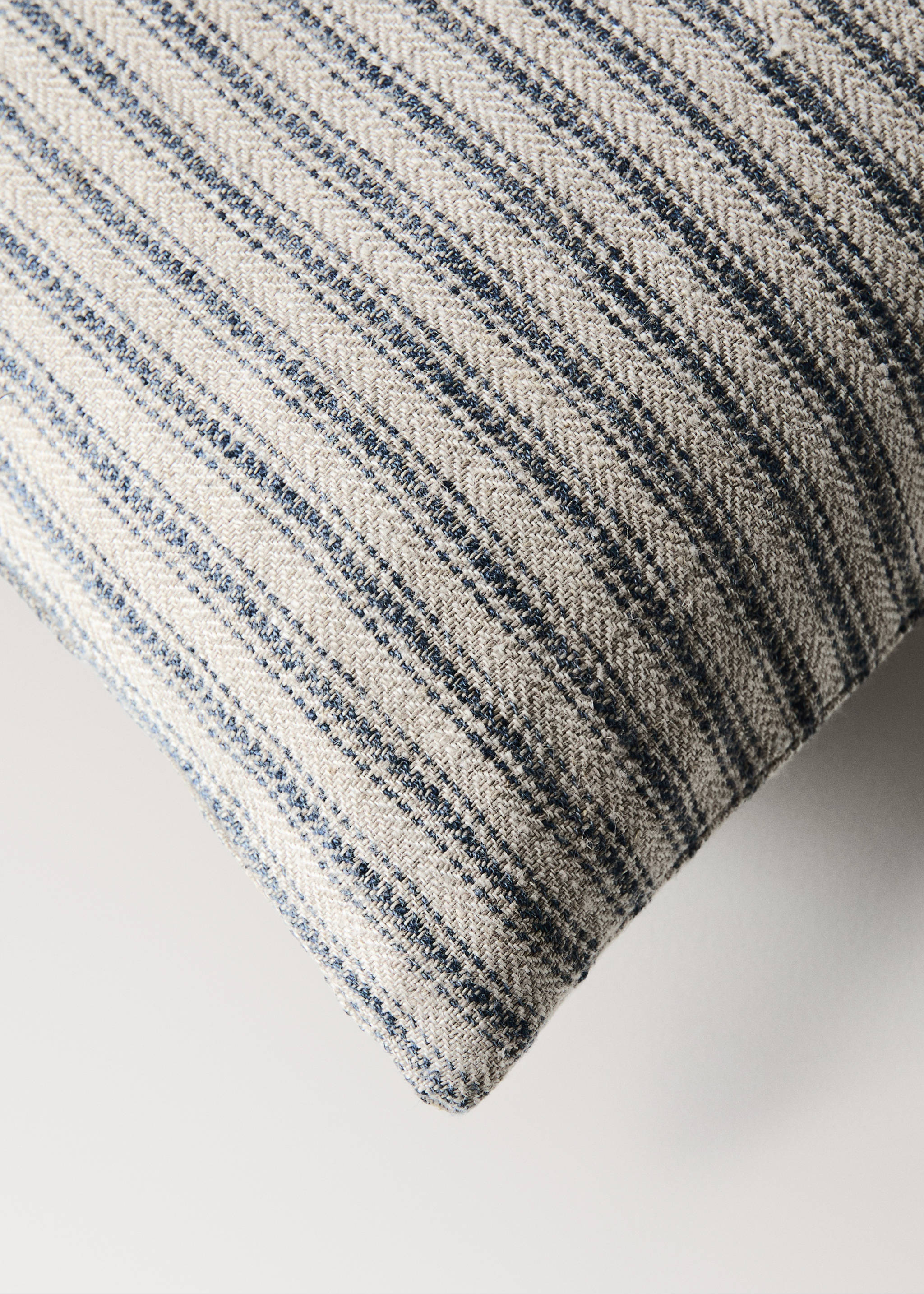 Linen striped cushion cover 30x50 cm - Details of the article 1, Blue. Ref: 37034438-00.