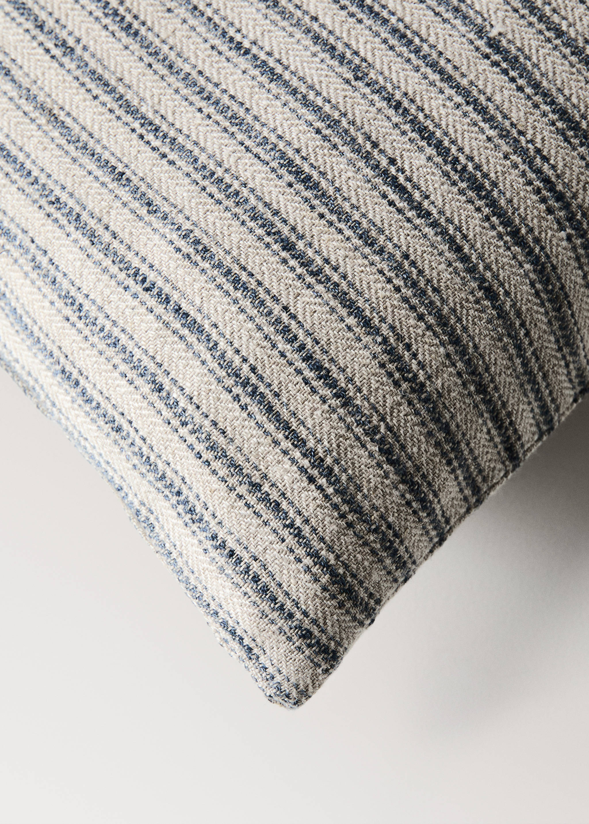 Linen striped cushion cover 30x50 cm - Details of the article 1