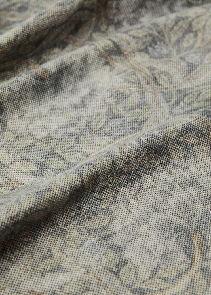 Ornamental print cotton-linen tablecloth for 6 or 8 guests — Blue