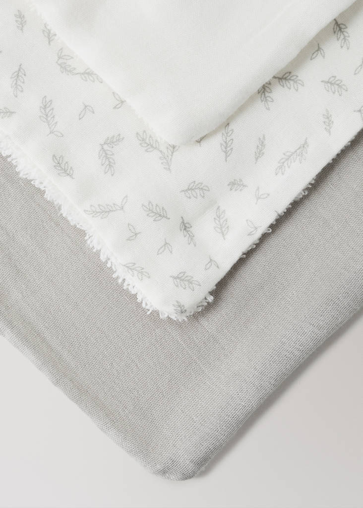 Set of 3 cotton baby blankets with leaf print — Ecru