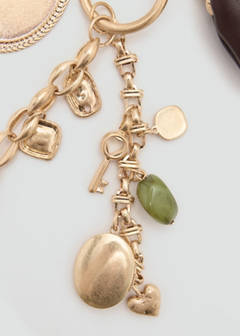 Hanging charm keyring — Gold 3