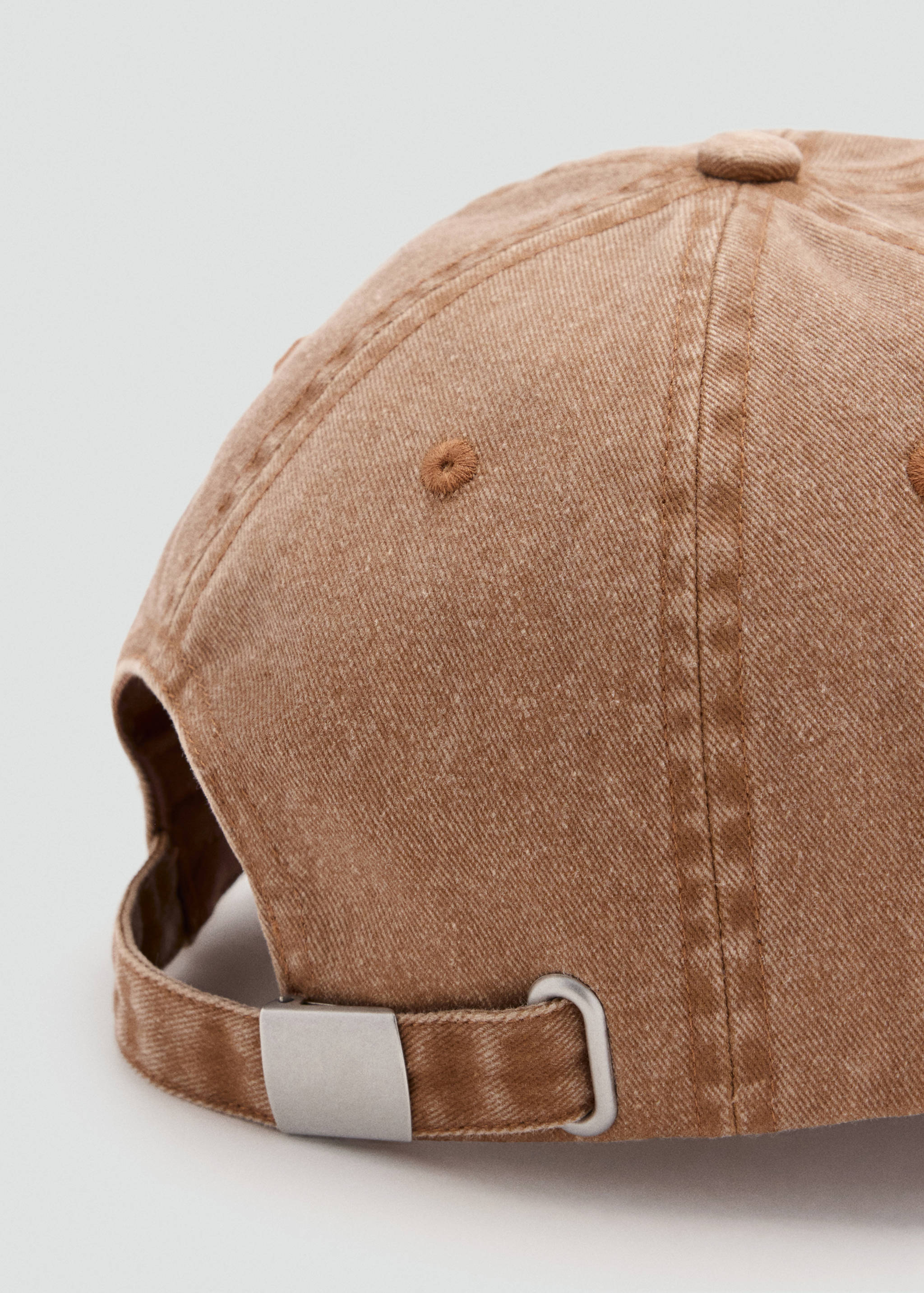Embroidered distressed-effect cap - Details of the article 1