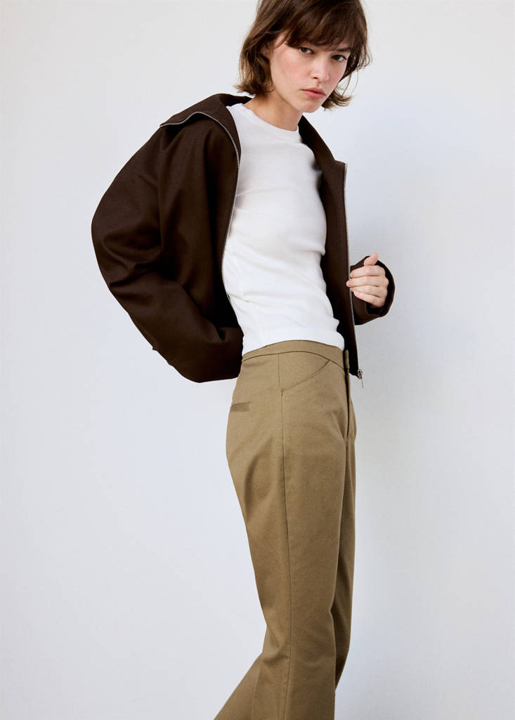 High-waisted flared trousers — Khaki