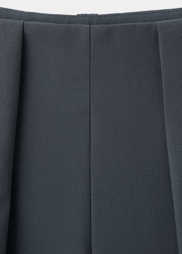 Straight-fit pleated trousers — Grey