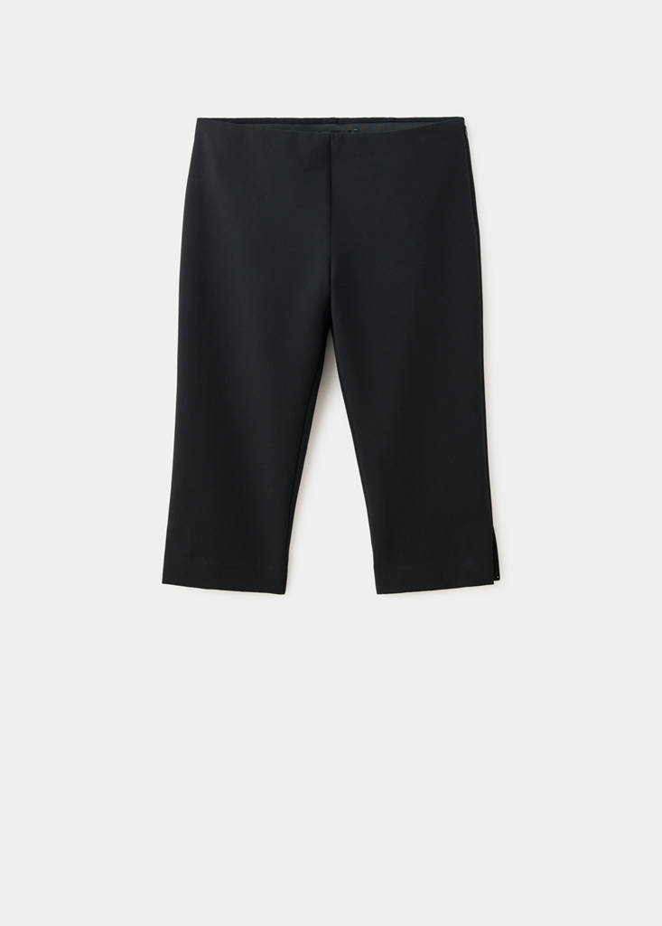 Slim-fit capri trousers — Black