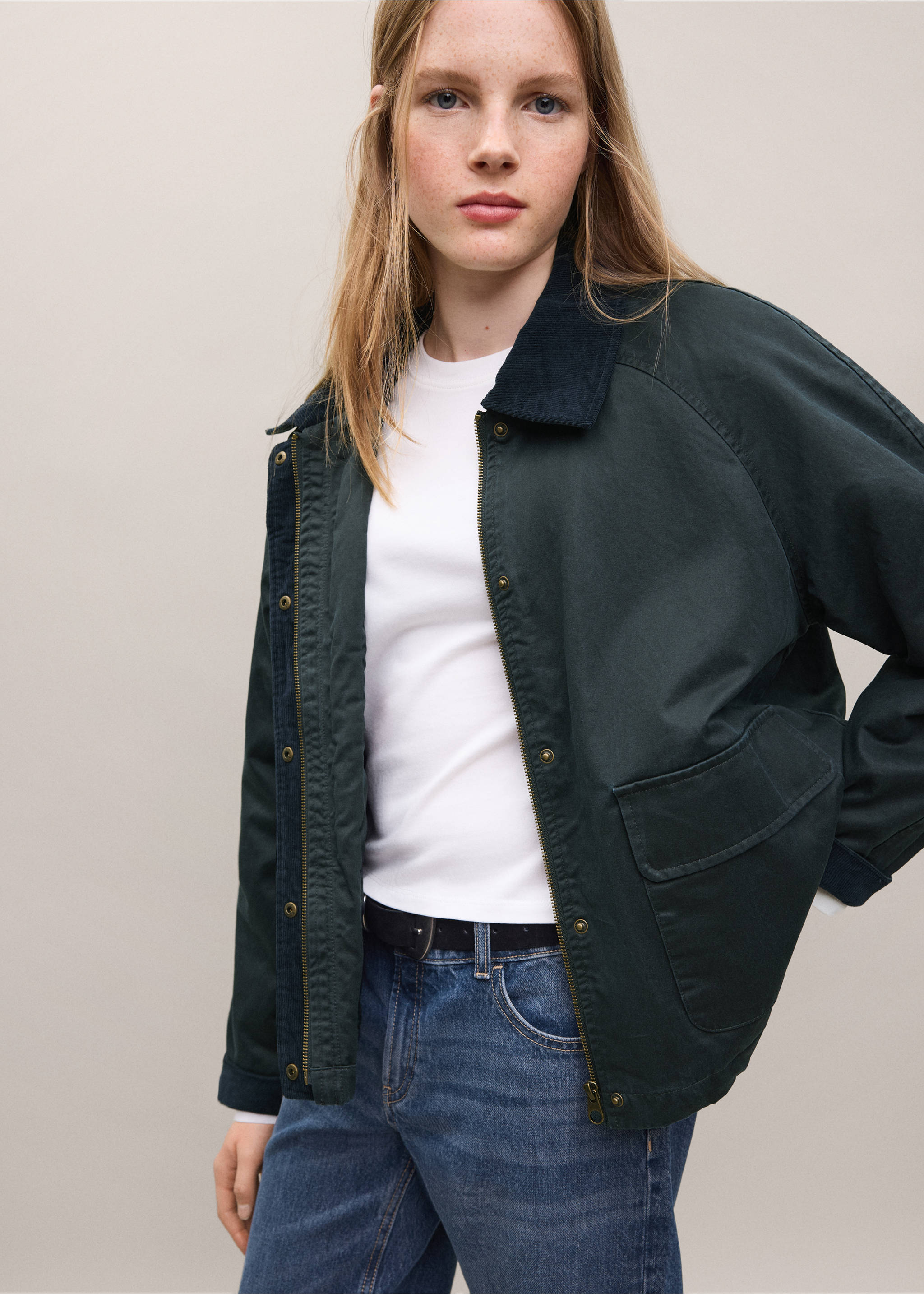 Dark green parka with a contrasting corduroy collar and snap fastening., Navy. Ref: 37035152-01.
