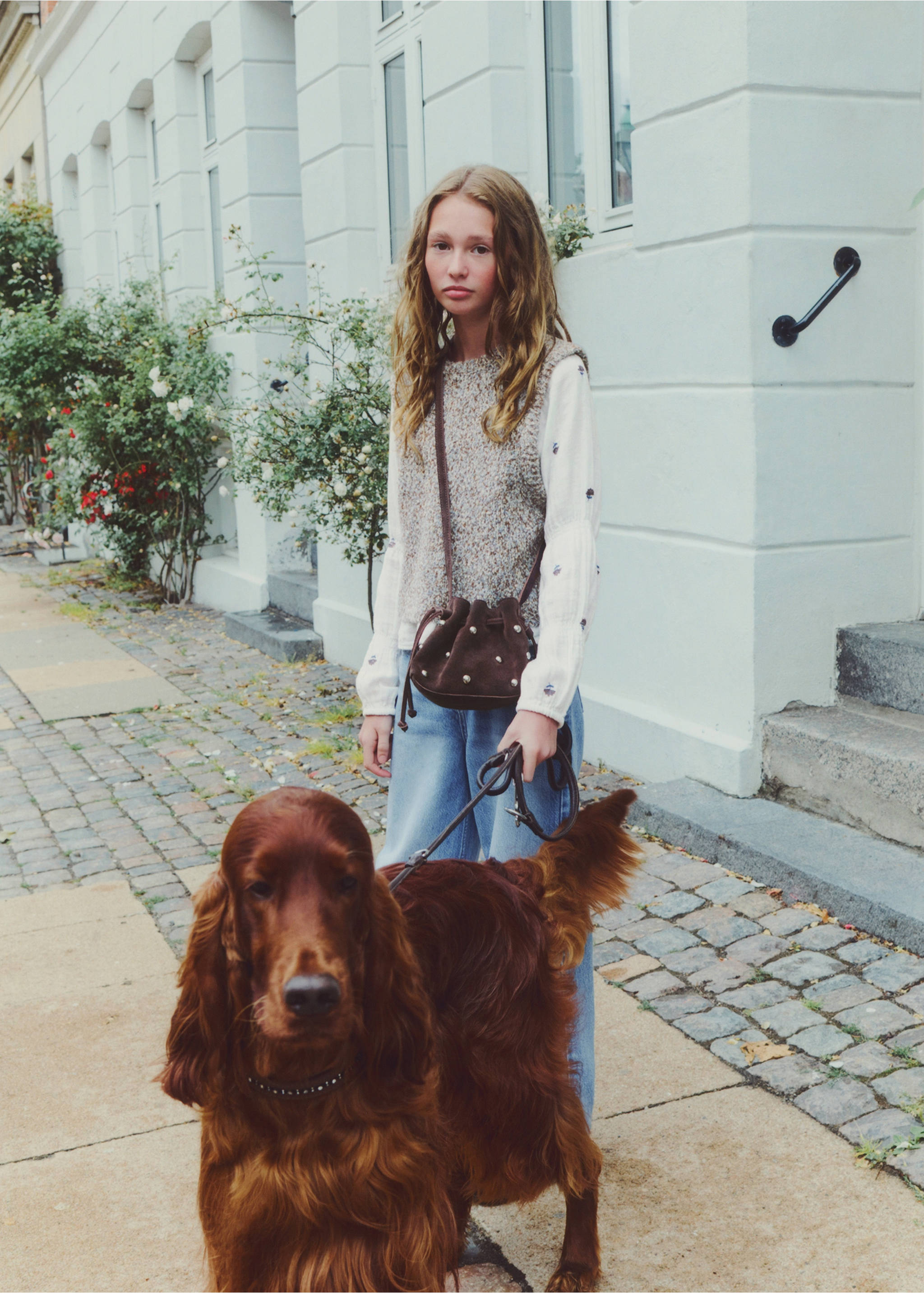Mini leather bucket bag - Details of the article 5, Chocolate. Ref: 37035159-00.