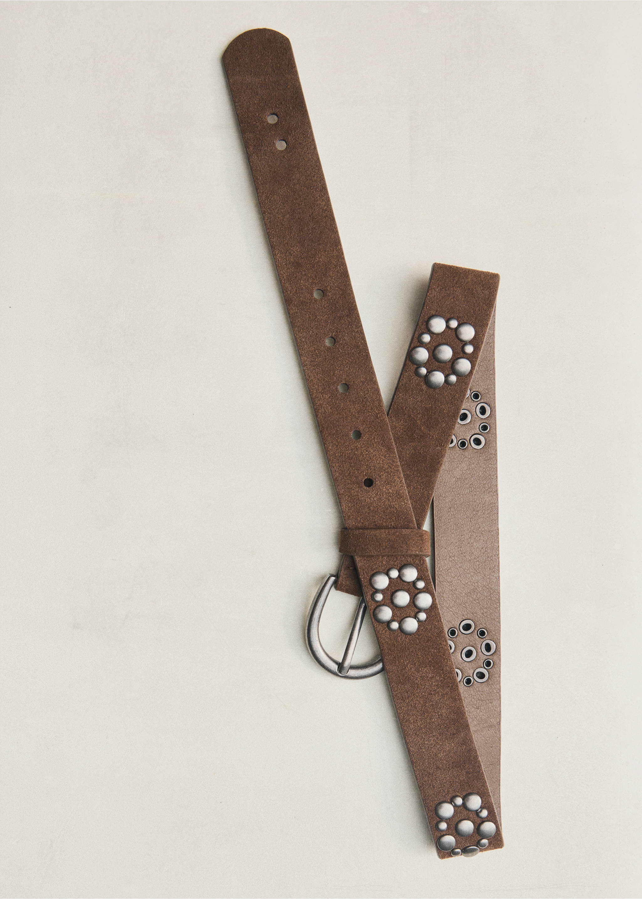 Stud leather belt - Details of the article 5, Brown. Ref: 37035160-00.