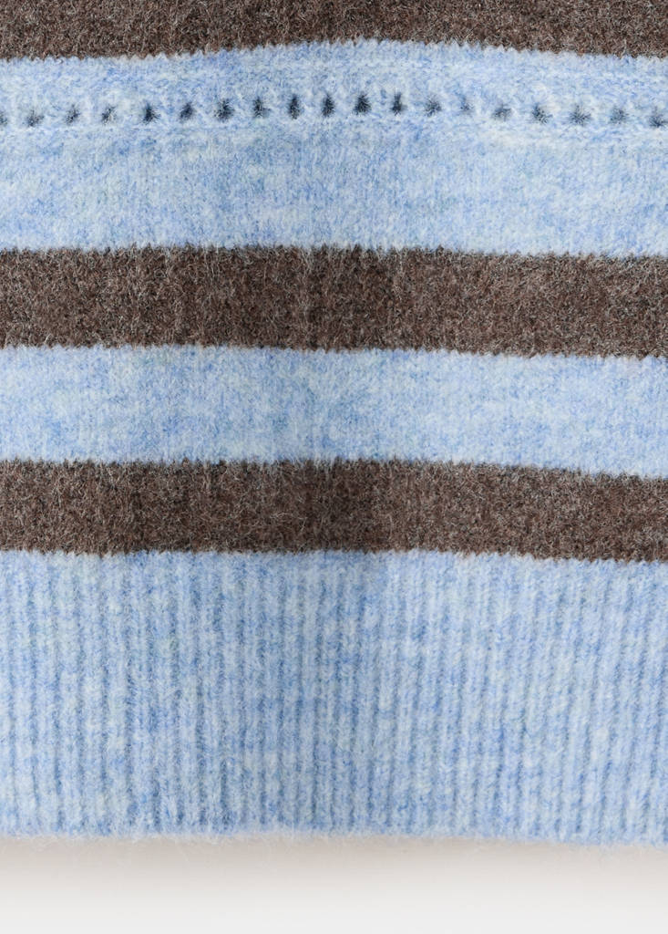 Knit striped sweater — Blue