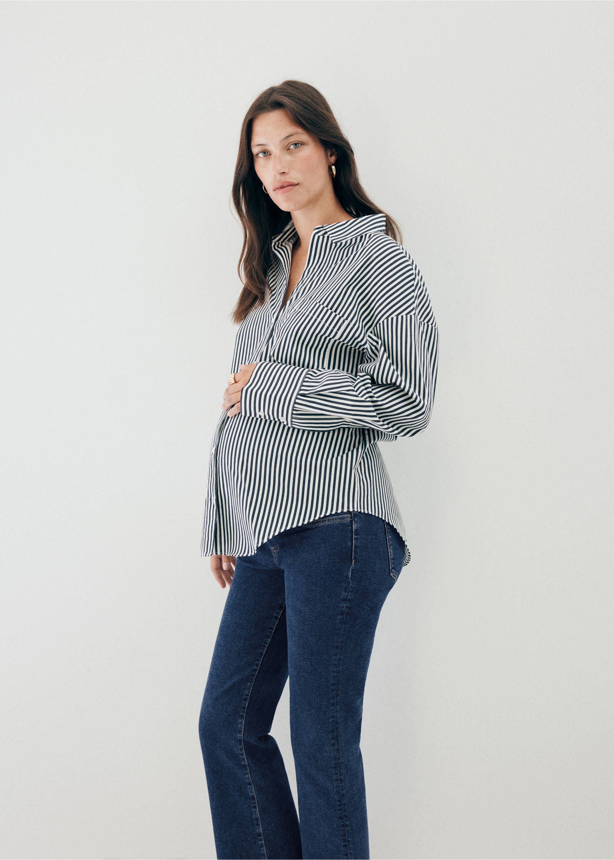 Jean de grossesse flare crop - Détail de l'article 1, Bleu foncé. Ref: 37035171-00.