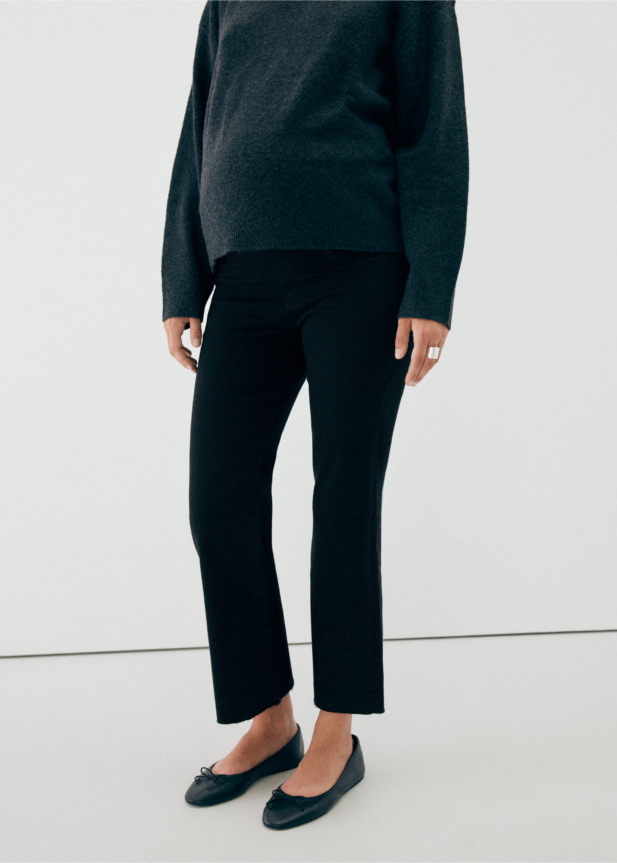 Jean de grossesse flare crop - Plan moyen, Black denim. Ref: 37035172-00.