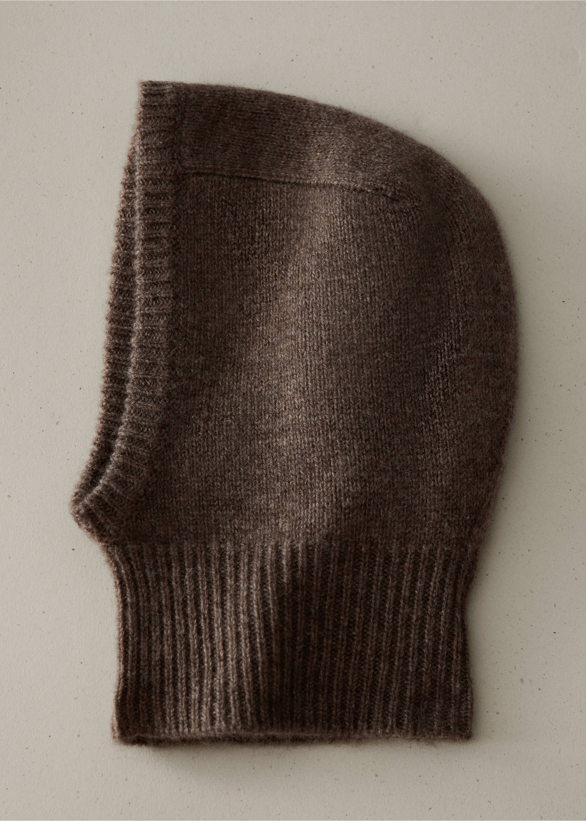 Balaclava de punto en marrón oscuro con cuello de canalé., Marrón medio. Ref: 37035176-00.