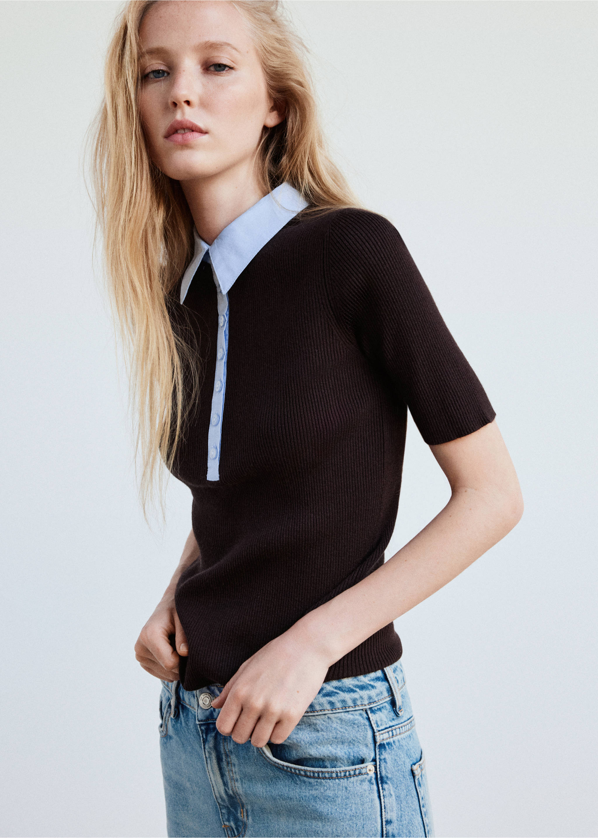 Ribbed jersey with contrast collar - Medium plane, Chocolate. Ref: 37035837-00.