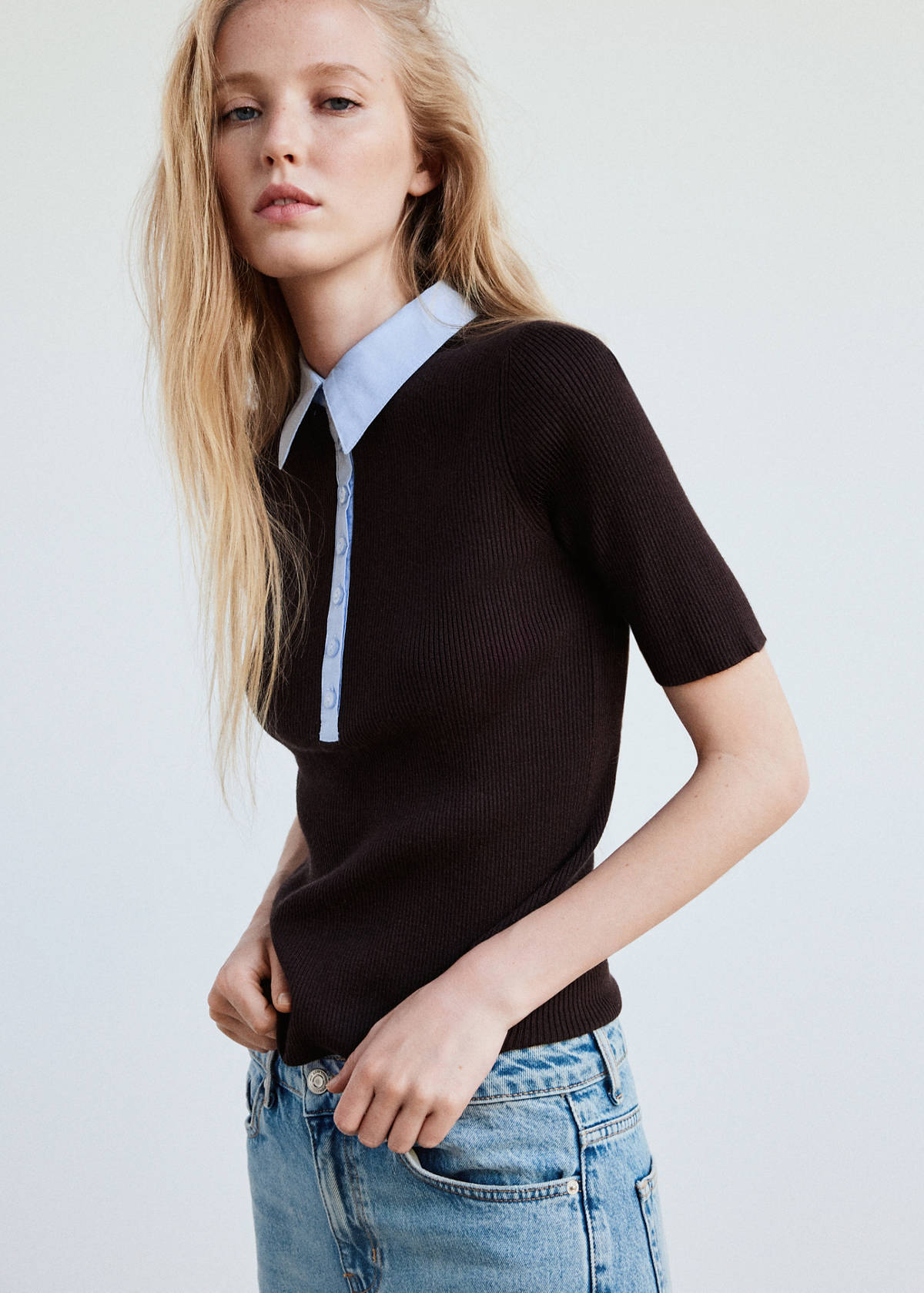 Ribbed jersey with contrast collar — Chocolate