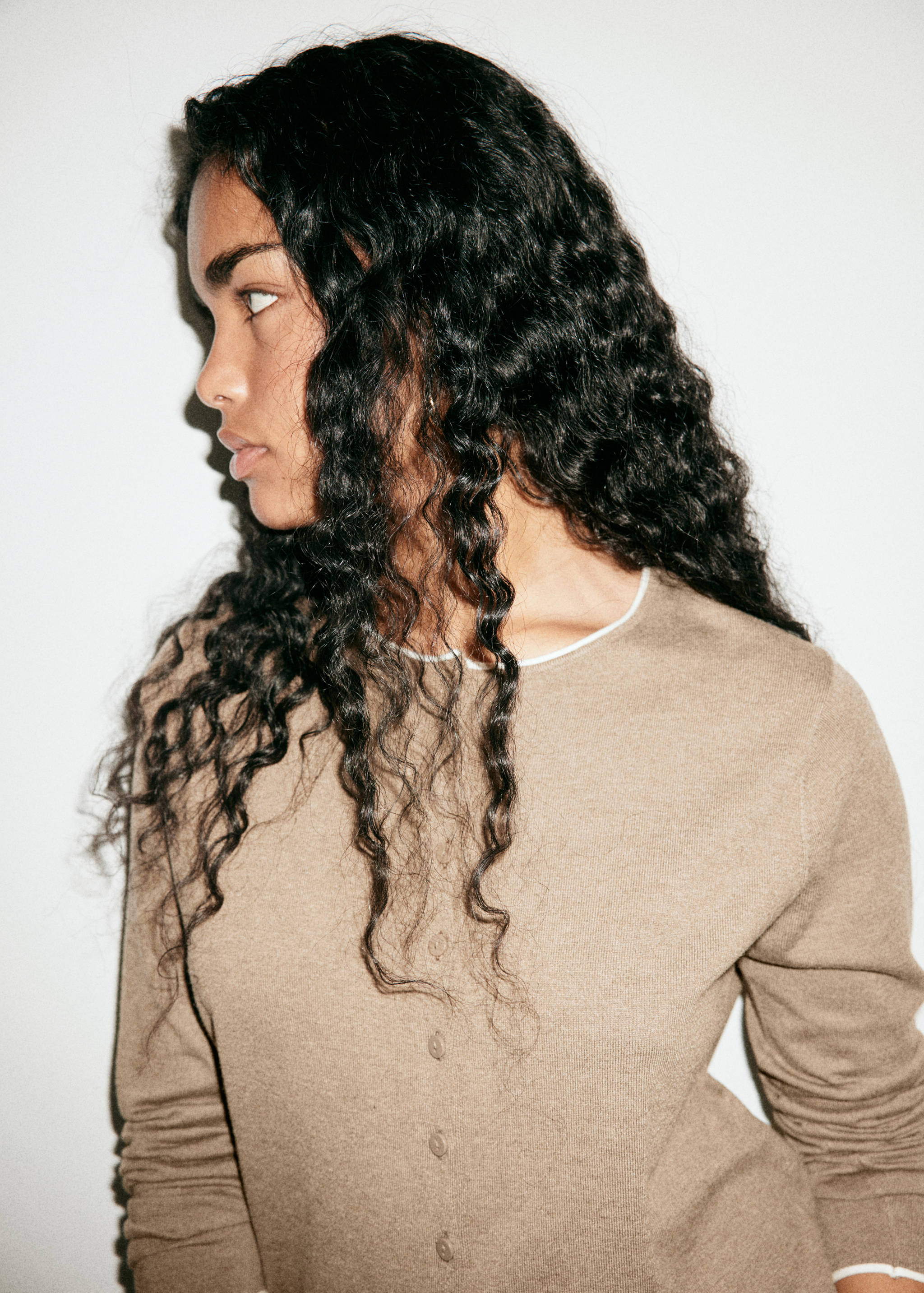 Knit cardigan with contrasting trims - Details of the article 4