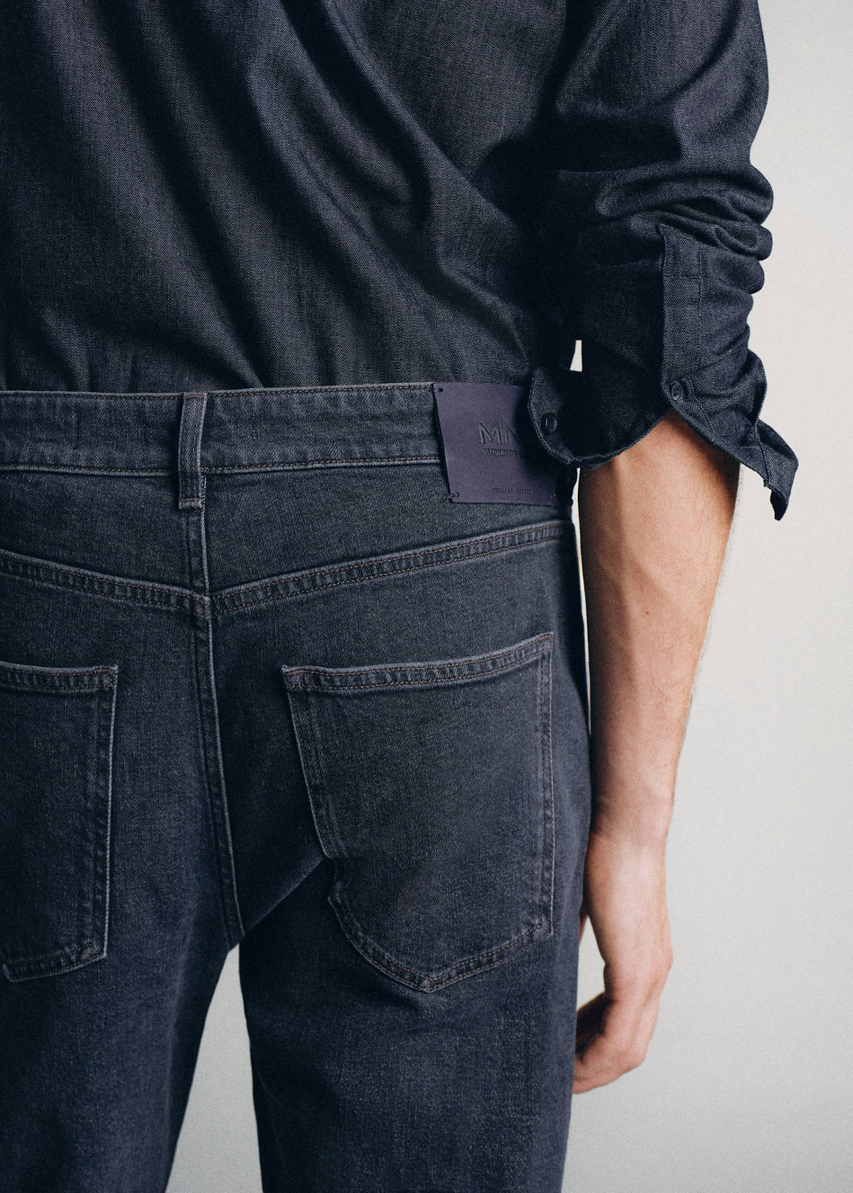 Jeans made in Italy, tapered fit, Candiani fabric — Black denim