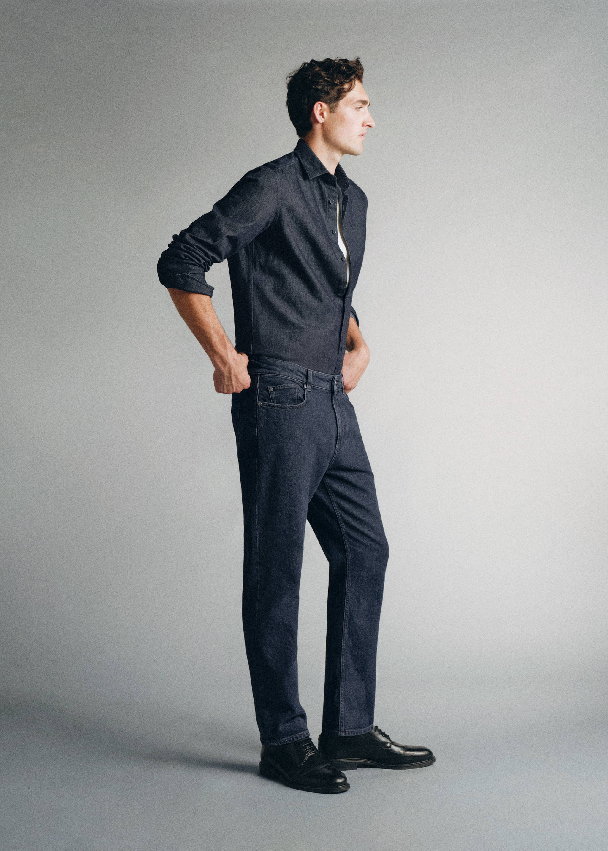 Premium cotton tapered-fit jeans - Details of the article 2