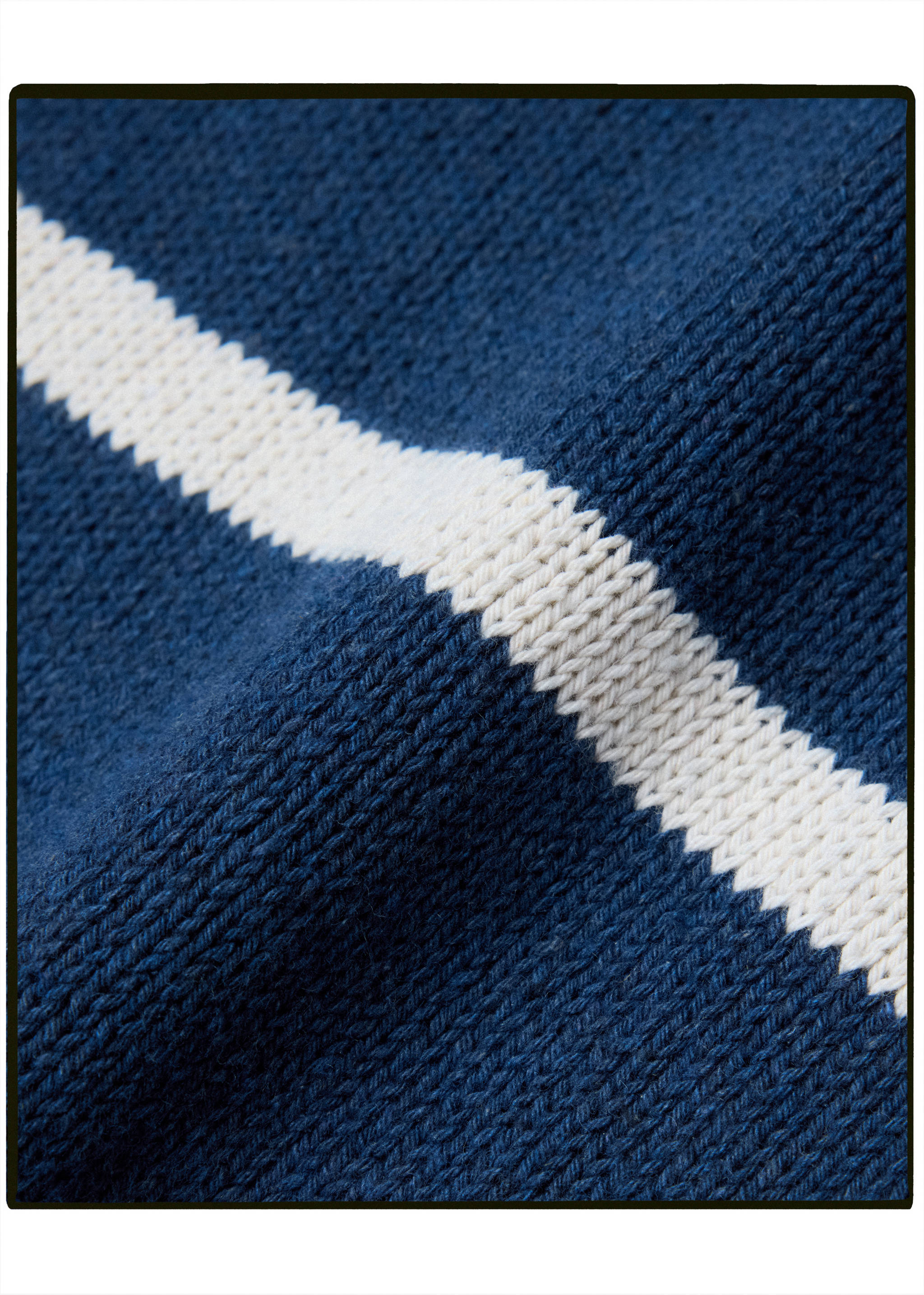 100% cotton striped jersey knit jumper - Details of the article 0, Indigo Blue. Ref: 37035841-00.
