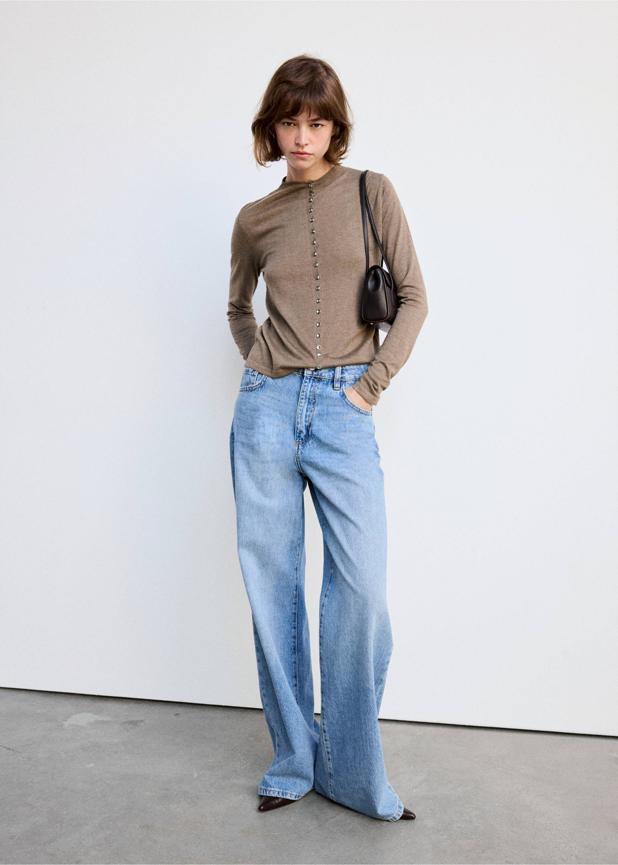 Fine-knit cardigan with metal buttons - General plane, Medium Brown. Ref: 37035850-00.