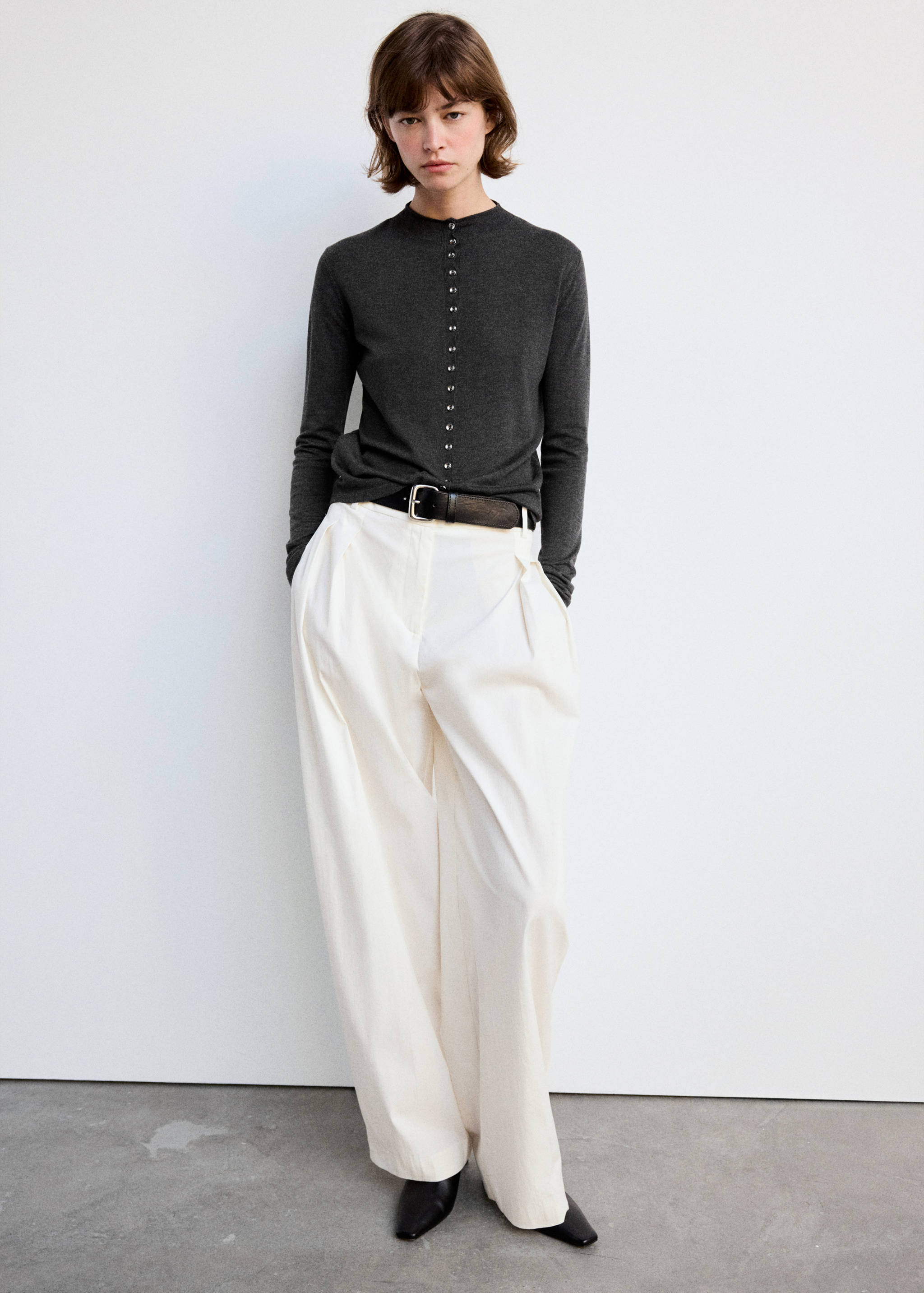 Fine-knit cardigan with metal buttons - General plane
