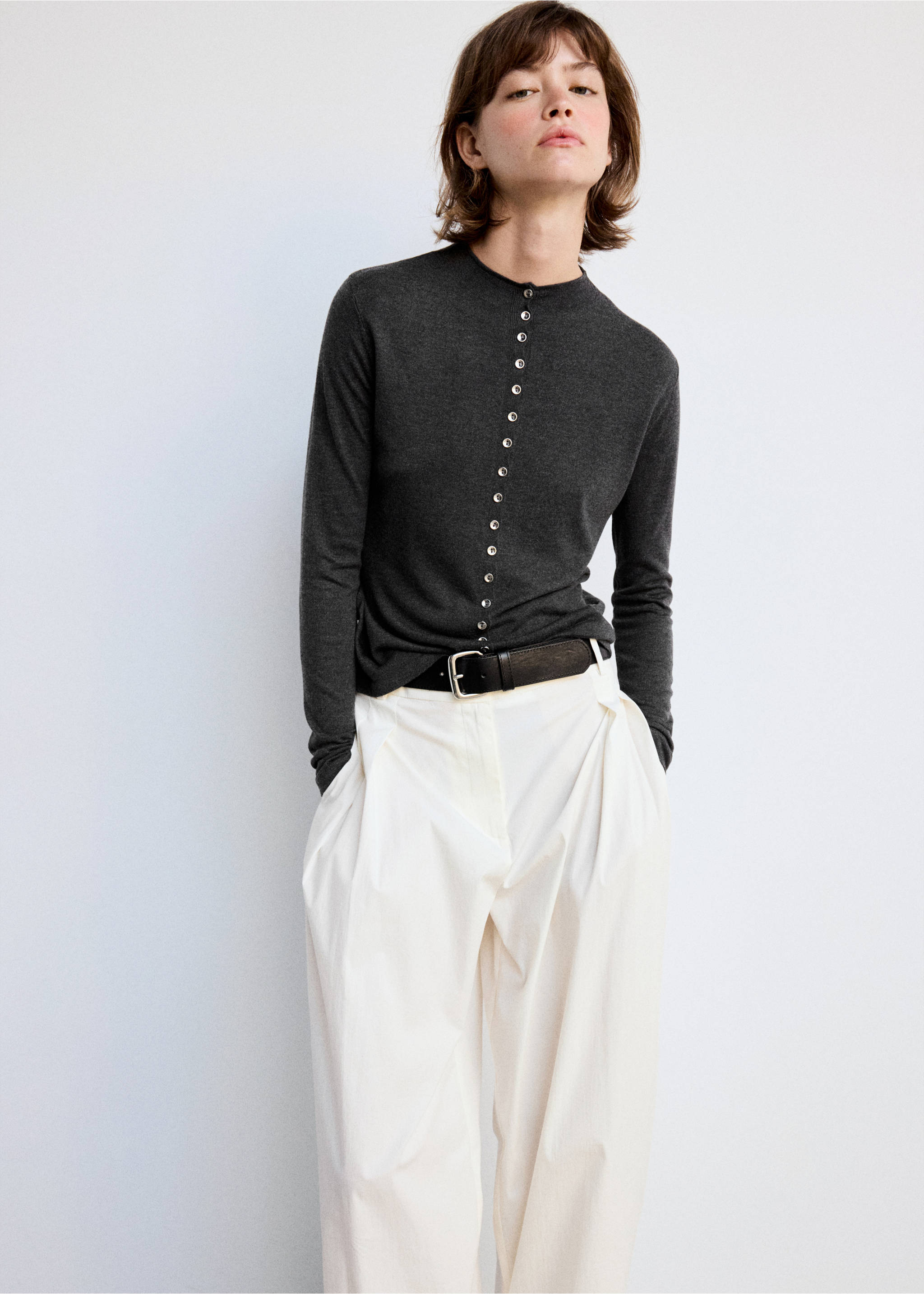 Fine-knit cardigan with metal buttons - Medium plane, Charcoal. Ref: 37035850-00.