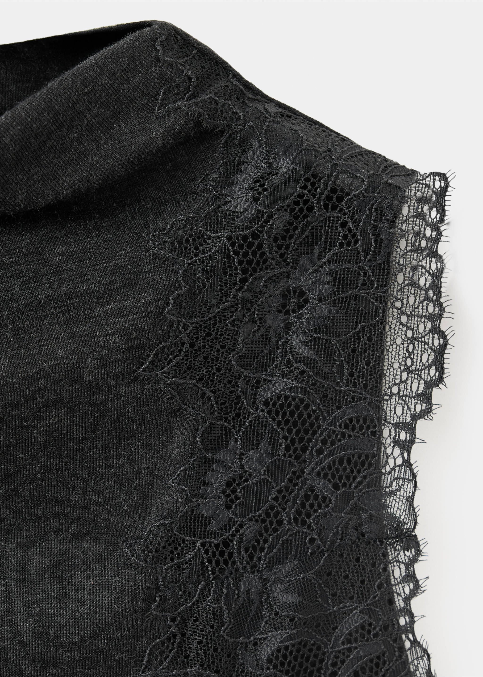 Lace high-neck top - Details of the article 8, Charcoal. Ref: 37035855-00.