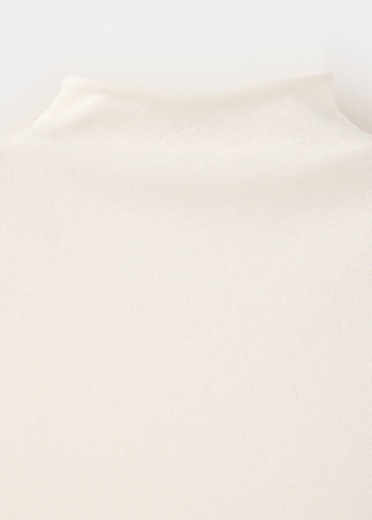 Fitted high-neck T-shirt — Ecru