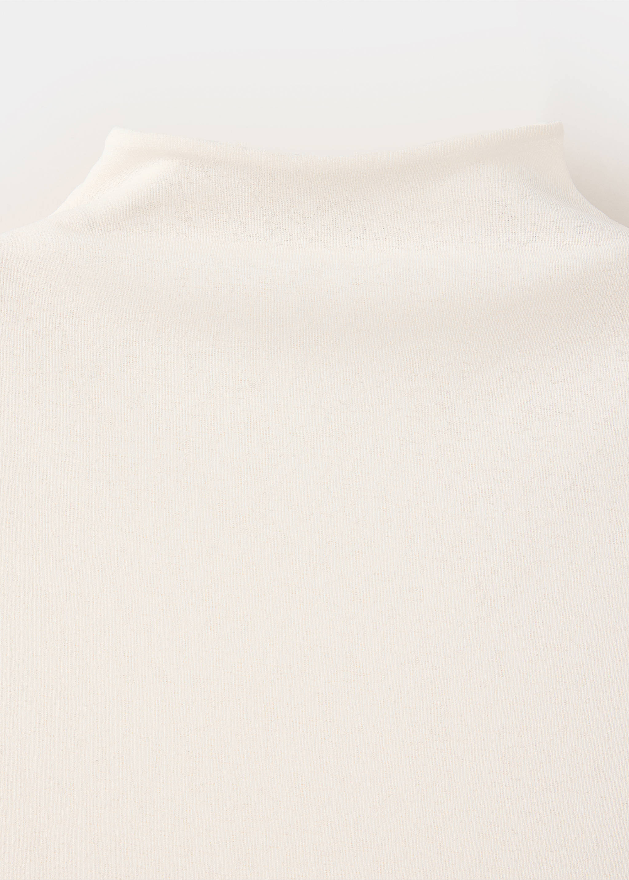 Fitted high-neck T-shirt - Pormenor do artigo 8, Cru. Ref: 37035856-00.