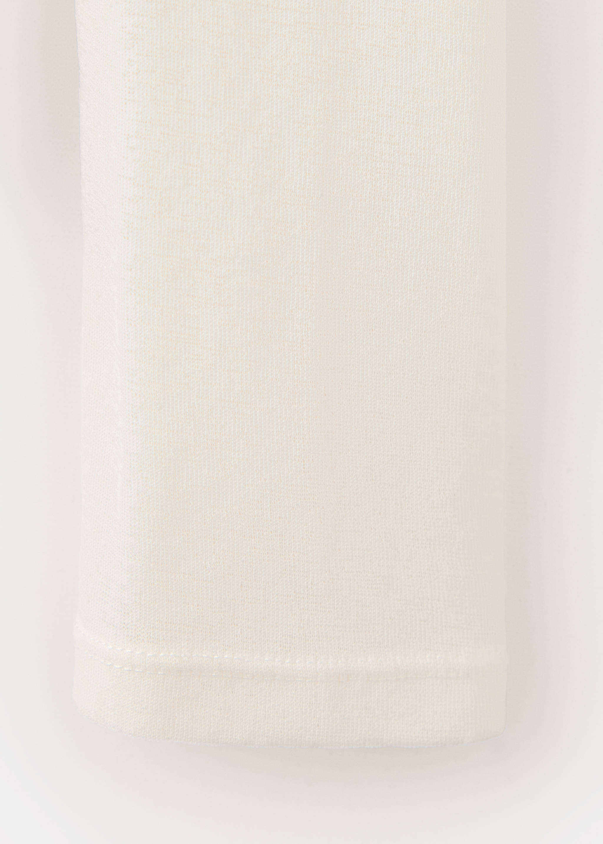 Fitted high-neck T-shirt - Pormenor do artigo 0
