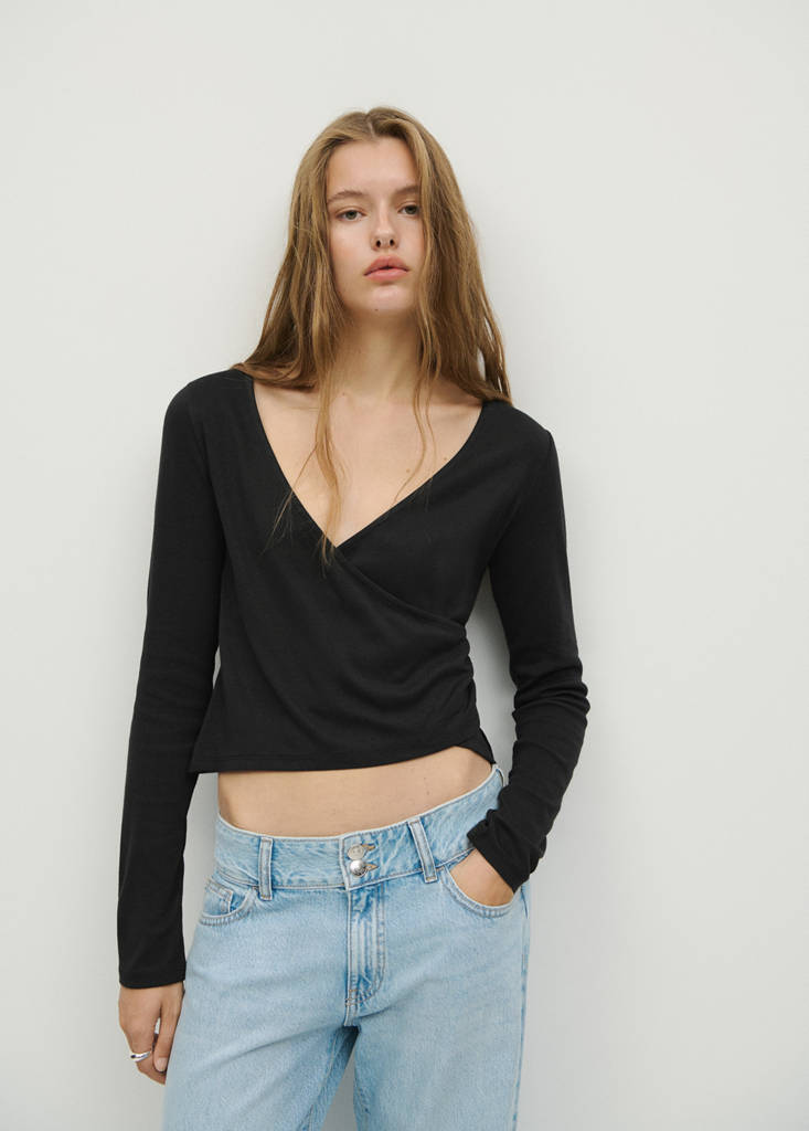 Ribbed crossover T-shirt — Black