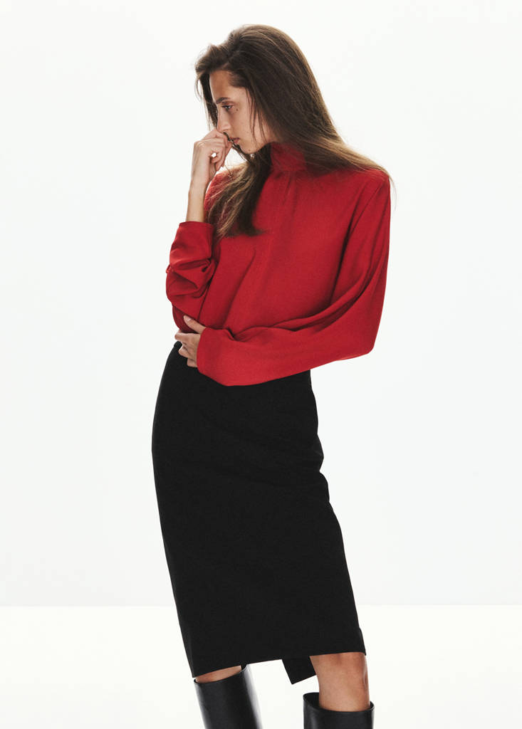Straight high-neck blouse — Red