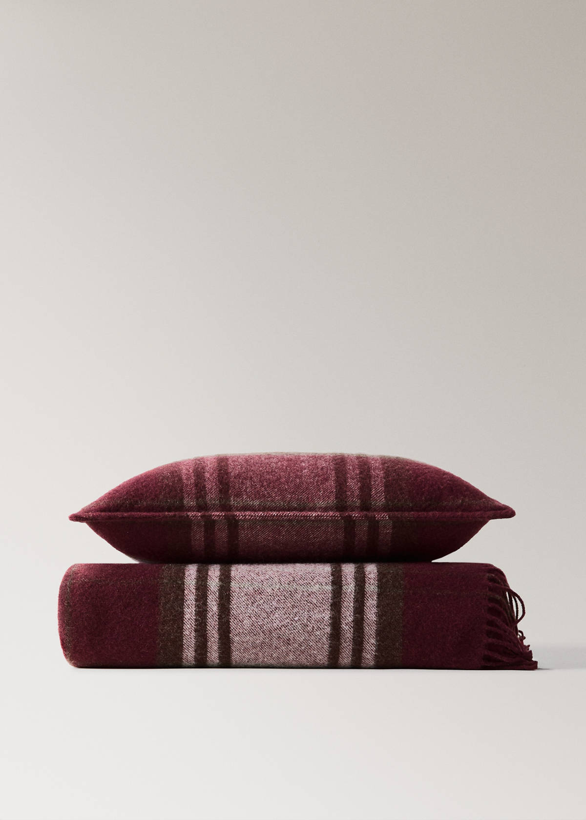 Wool check-print blanket — Red
