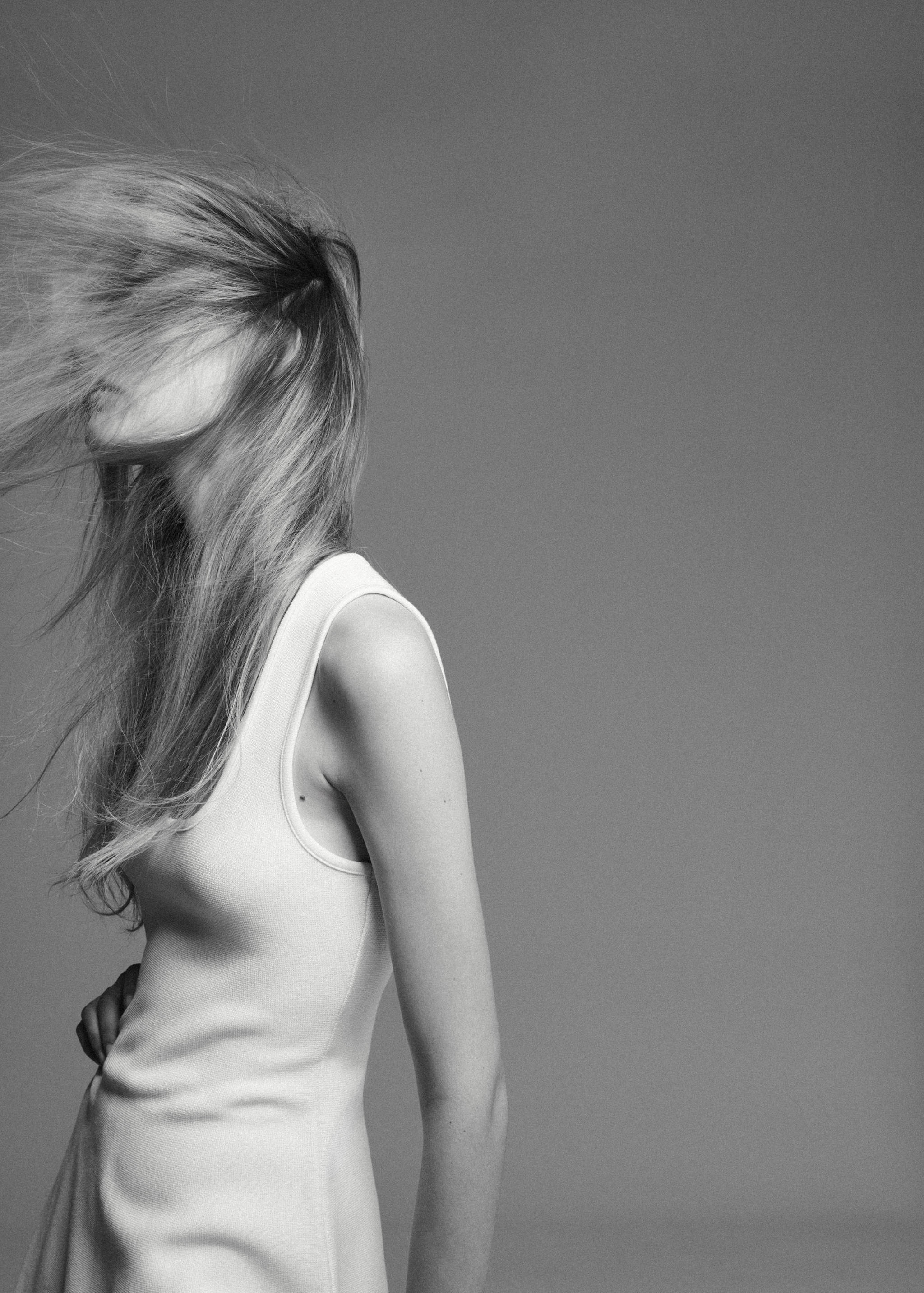 Fine-knit flared dress - Details of the article 1