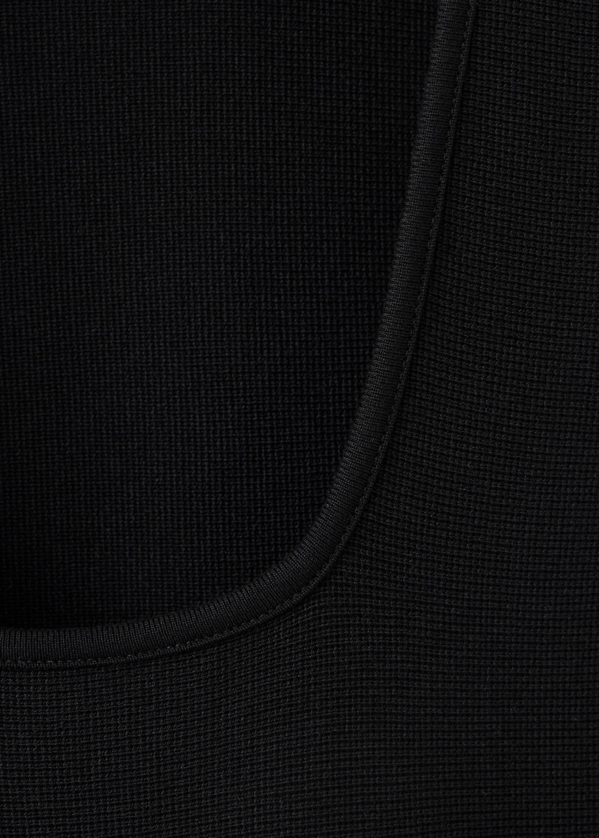 Fine-knit flared dress — Black