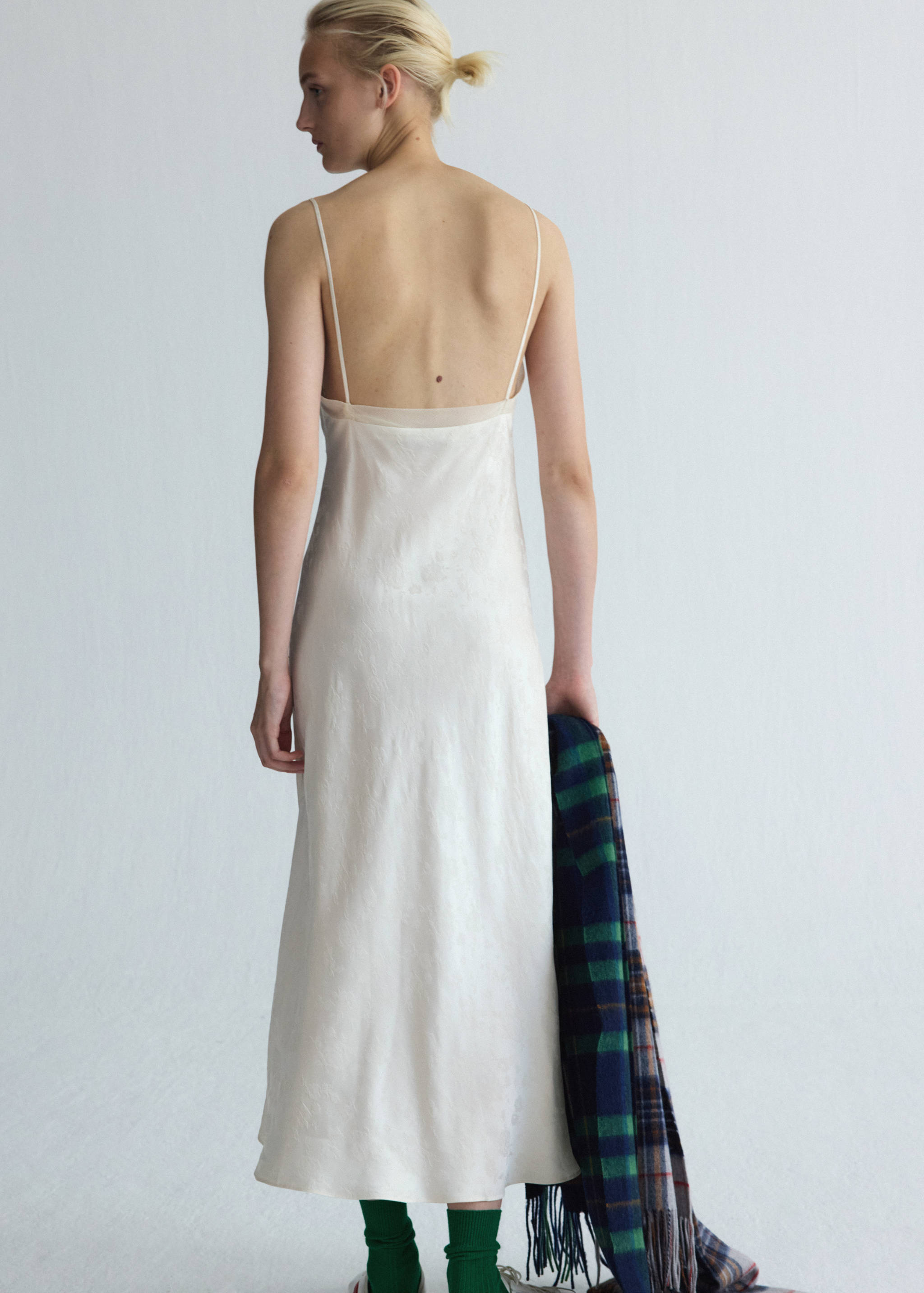 Vestido jacquard detalles seda - Reverso del artículo