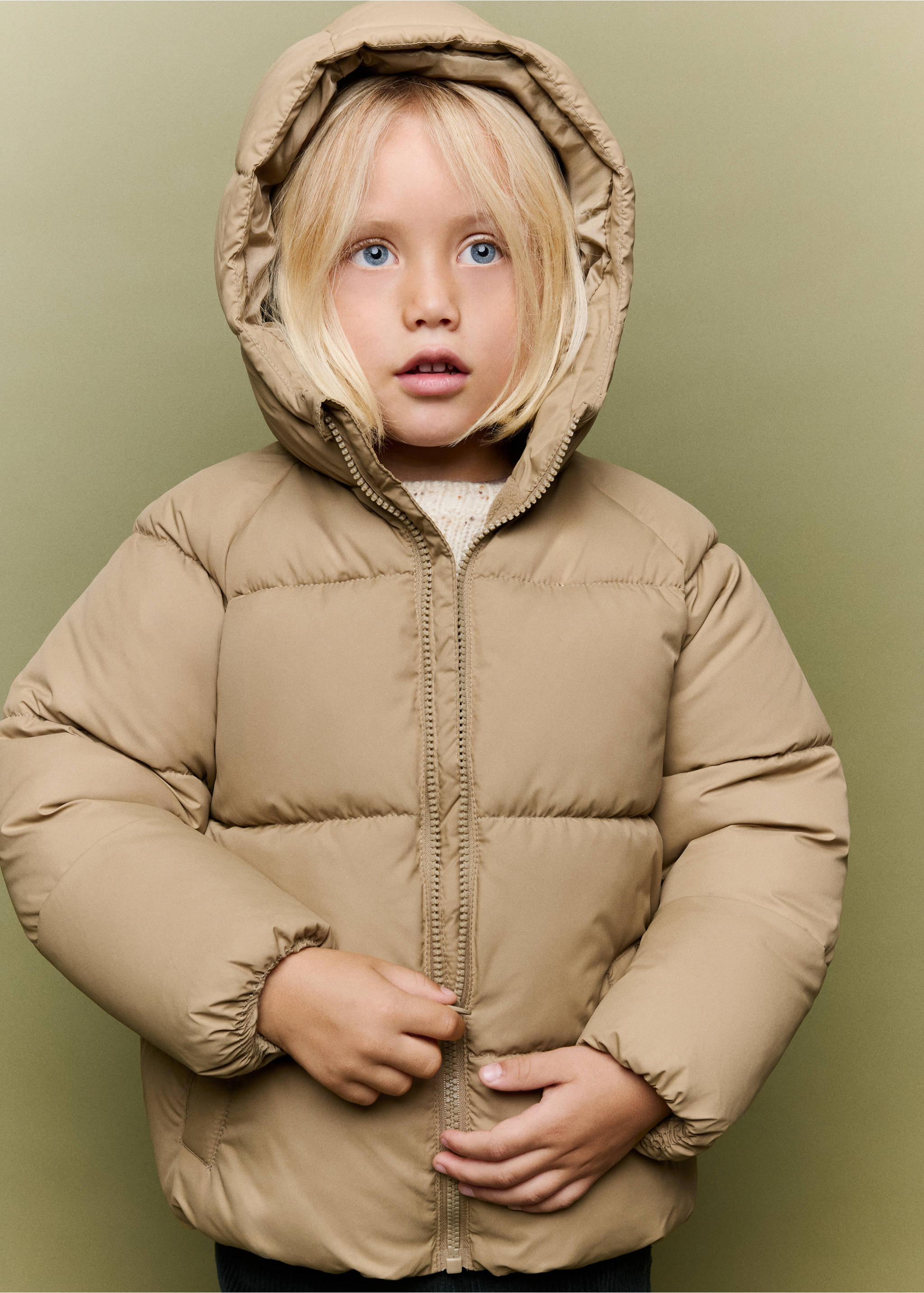 Beige quilted anorak with a hood and central zip closure., Sand. Ref: 37035973-00.