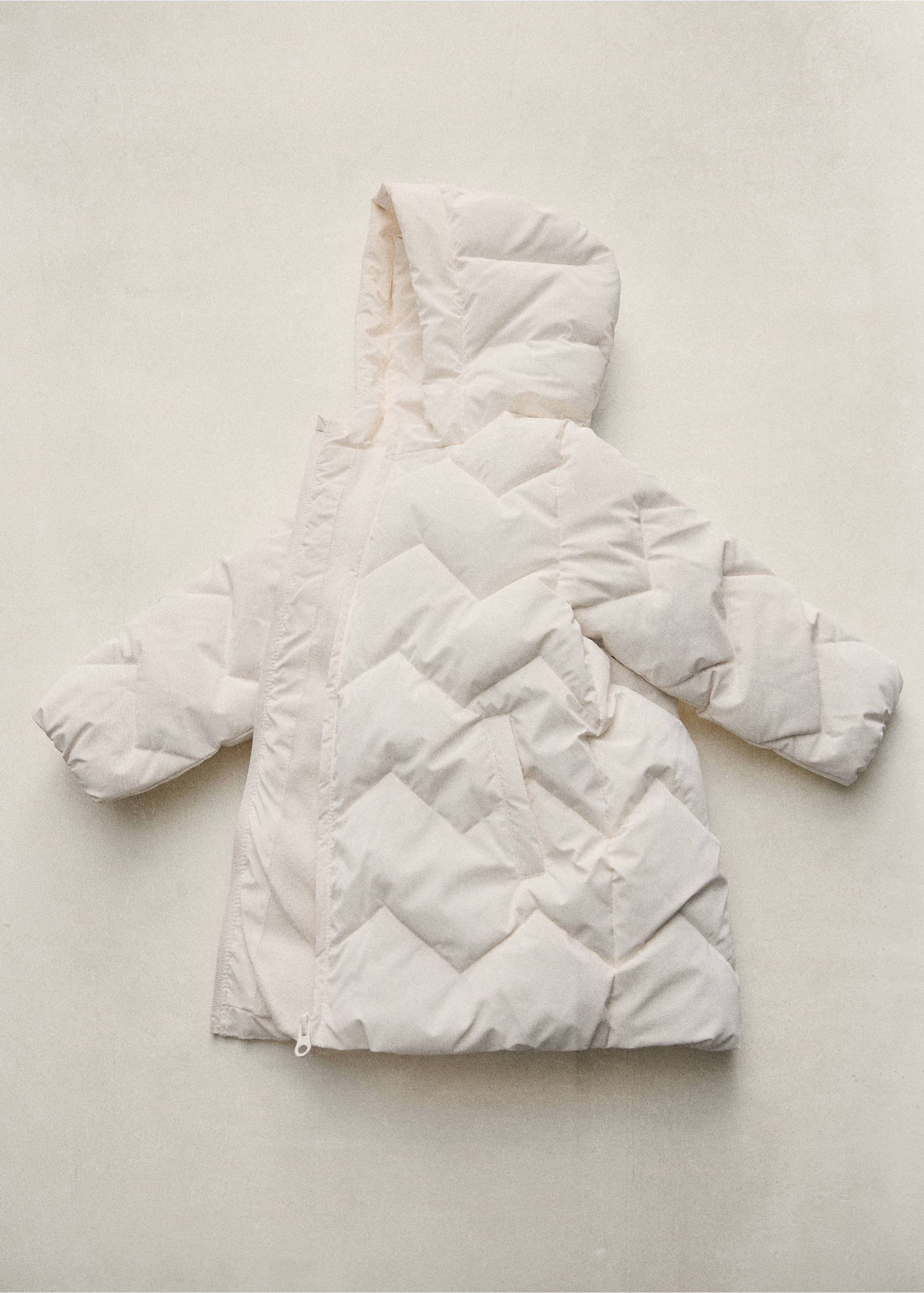 Long padded anorak - Details of the article 5, Ice Grey. Ref: 37035974-00.