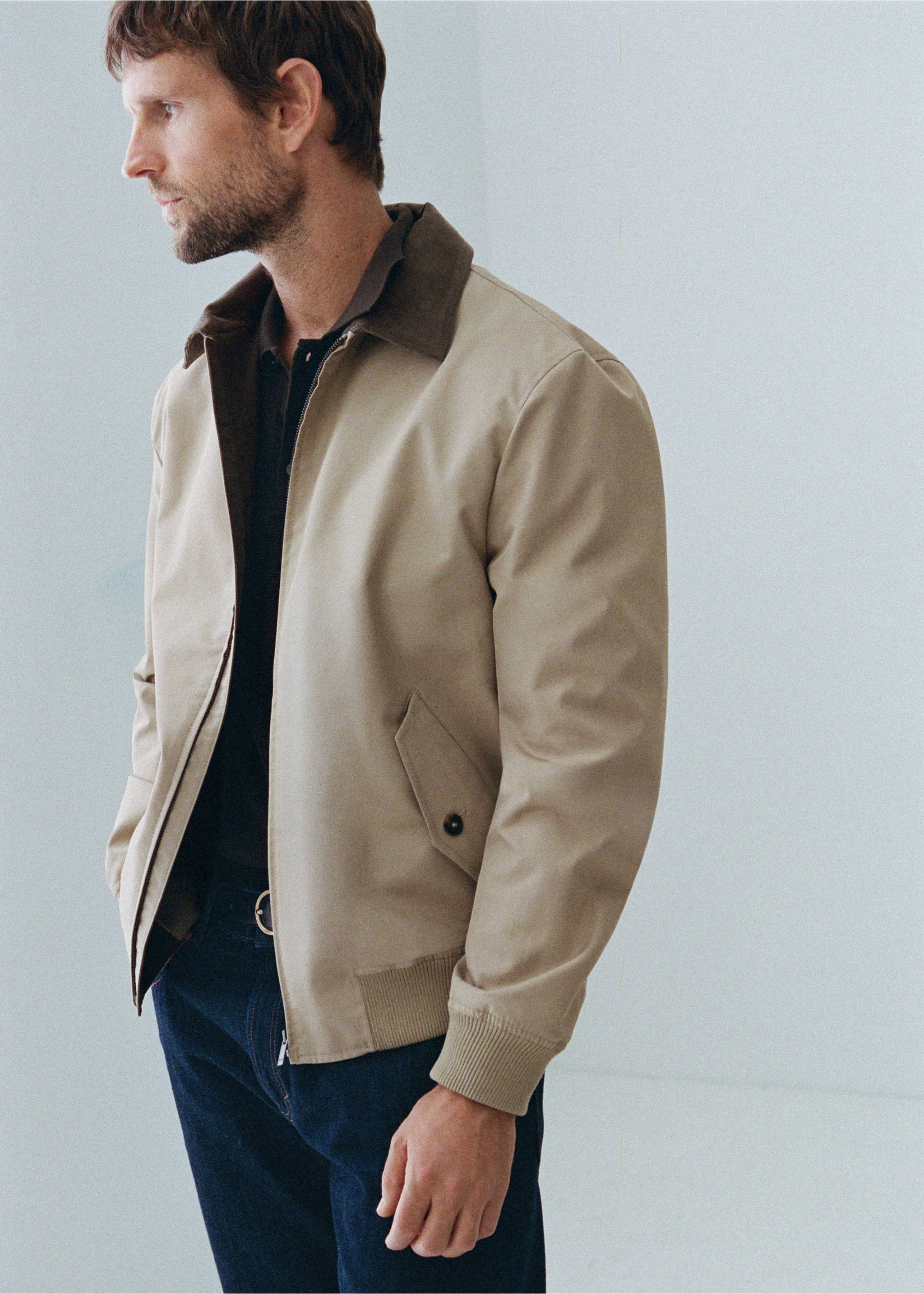 Water-repellent cotton blend jacket - Details of the article 5, Sand. Ref: 37035978-00.