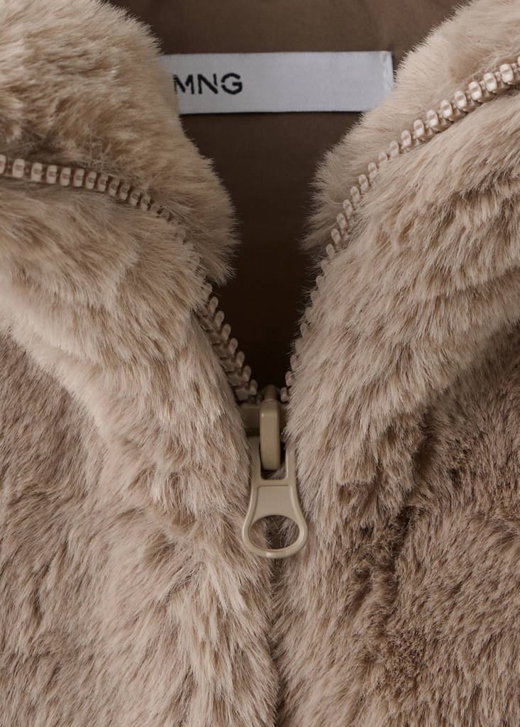 Faux fur hooded gilet - thumbnail 3