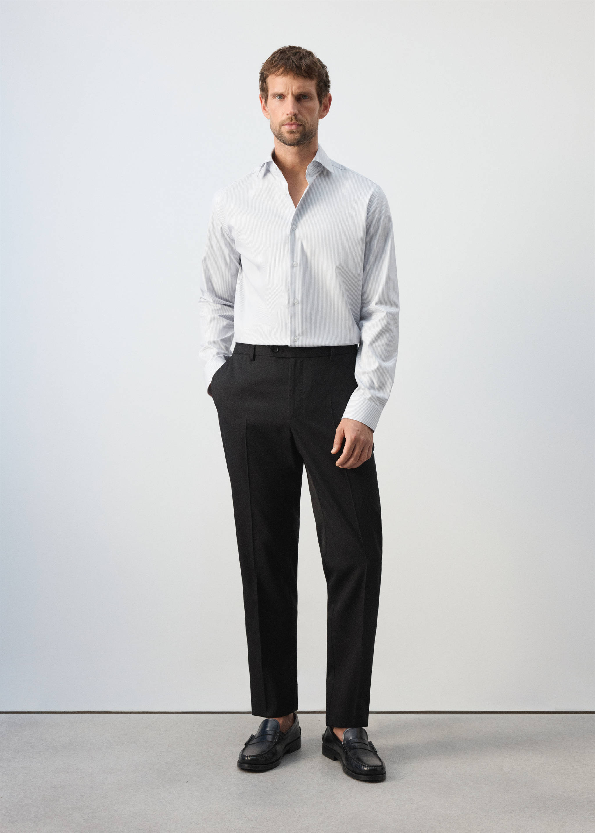 100% cotton slim-fit striped shirt - General plane