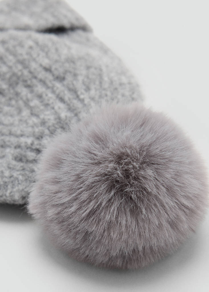 Pom pom cable-knit beanie — Grey