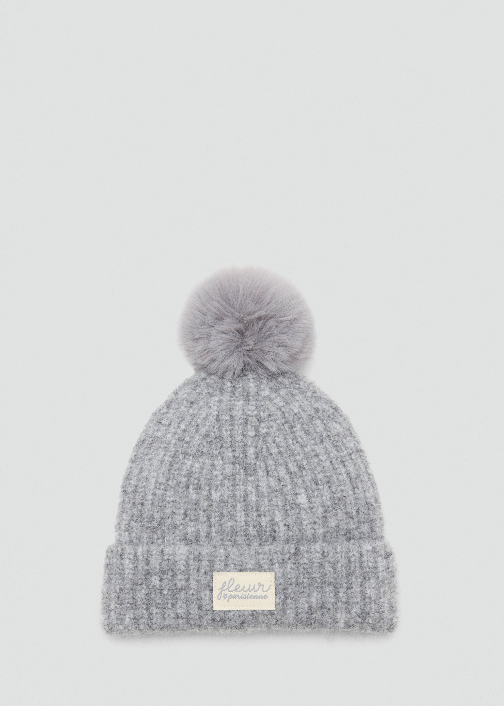 Pom pom cable-knit beanie - Article without model