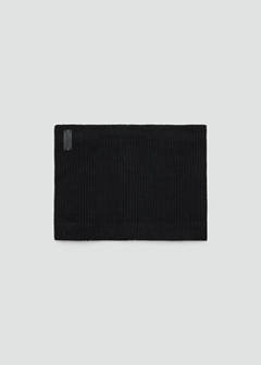 Ribbed scarf with relief logo — Black 1