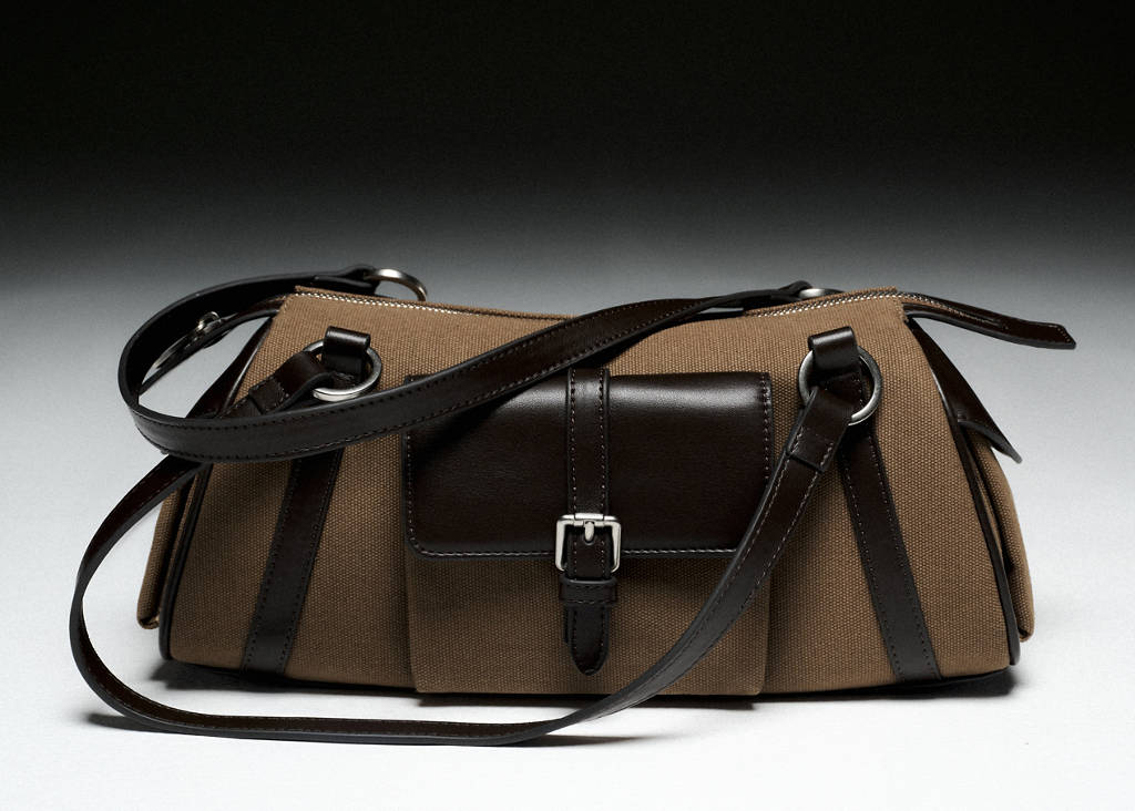 Cargo shoulder bag by Mango