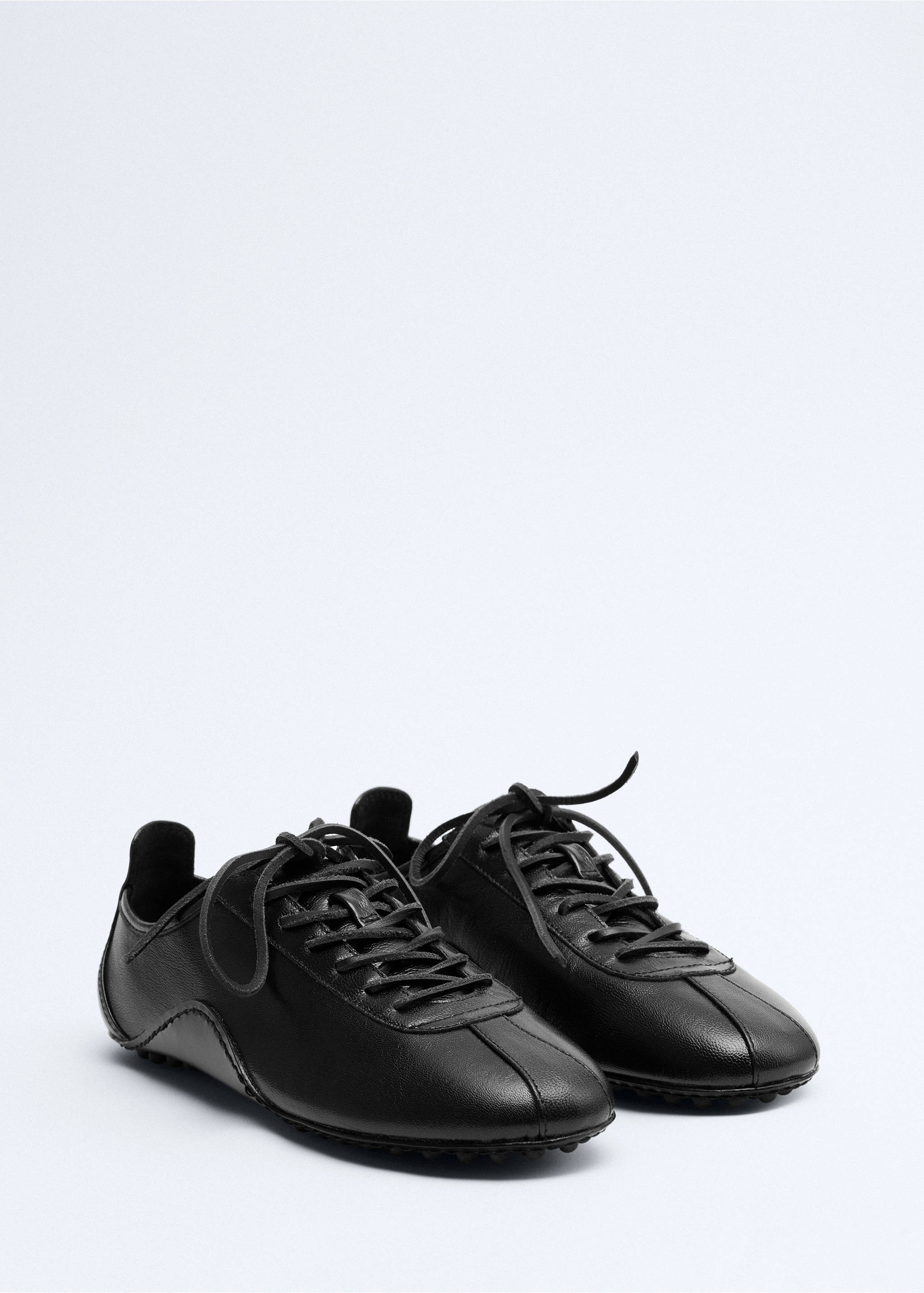 Sport shoe wrap1 - Medium plane, Black. Ref: 37036012-00.