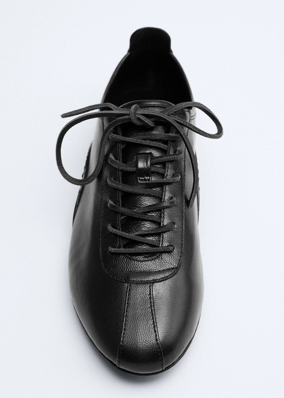 Leather trainer with stitched sole — Black