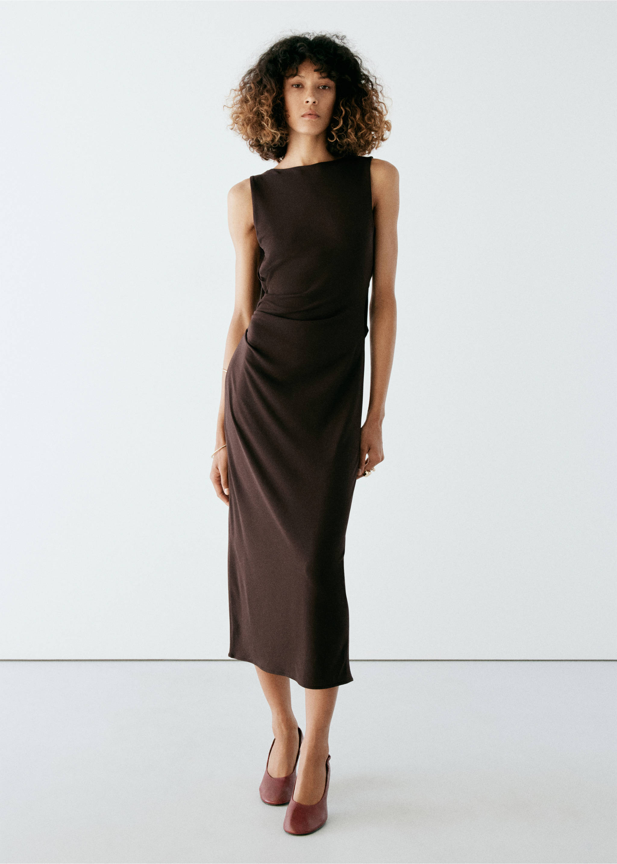 Dress laina - General plane, Brown. Ref: 37036013-00.