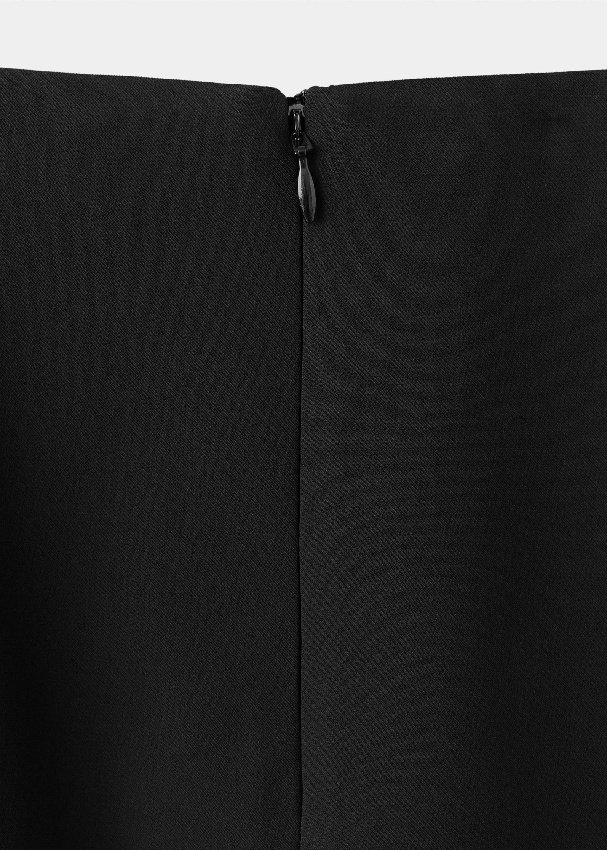 Skirt with slit and ruffle detail - Details of the article 8, Black. Ref: 37036014-00.